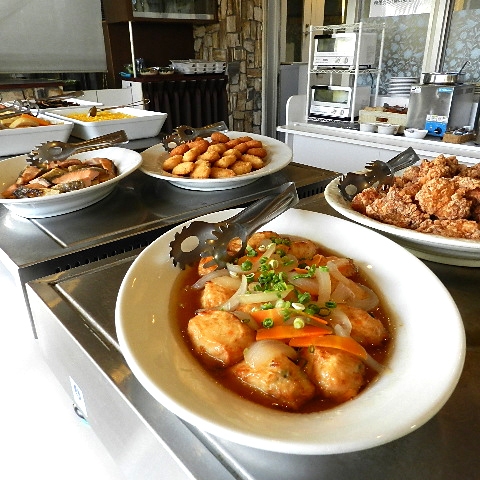 朝食バイキングで1日の活力を！天然温泉大浴場・サウナも大好評！【朝食付き】