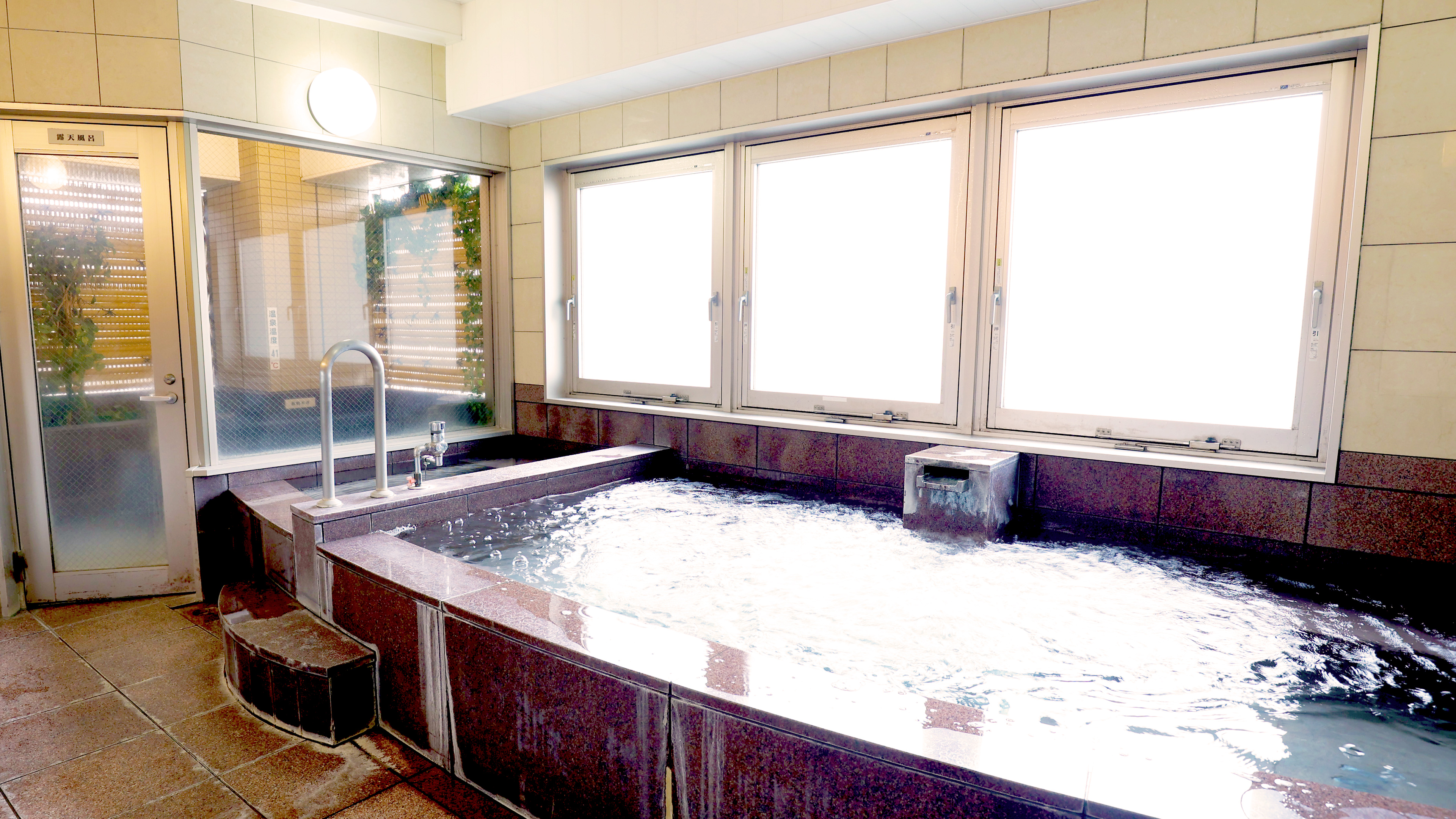 2階女性浴場　奥道後温泉引き湯