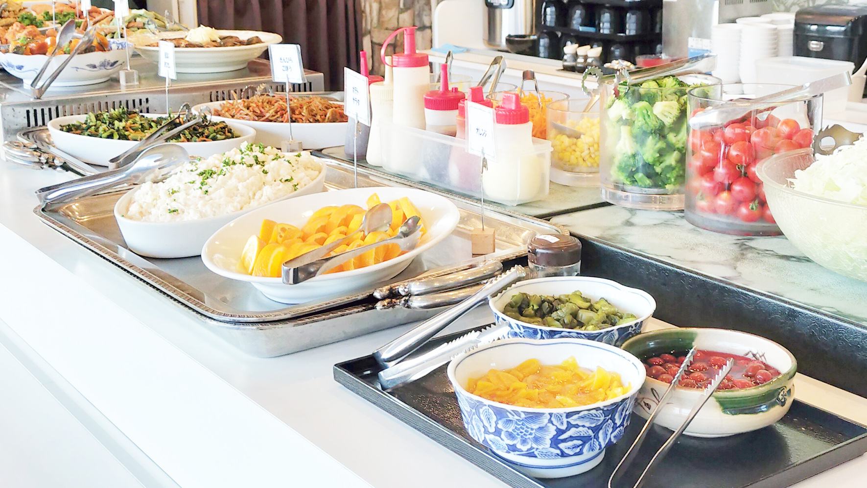 朝食バイキング