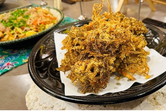 【朝食ビュッフェ】もずくの天ぷら。沖縄料理もたっぷり楽しめます
