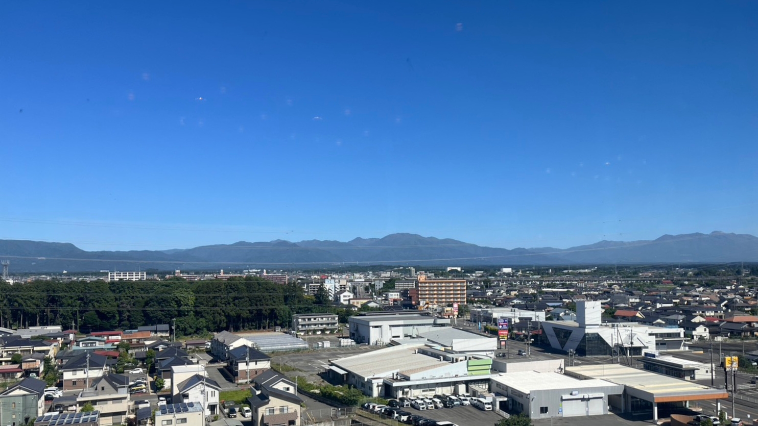 【出張応援】期間限定8，800円！駅前ビジホにはない天然温泉・無料駐車場・広々客室◆展望朝食付