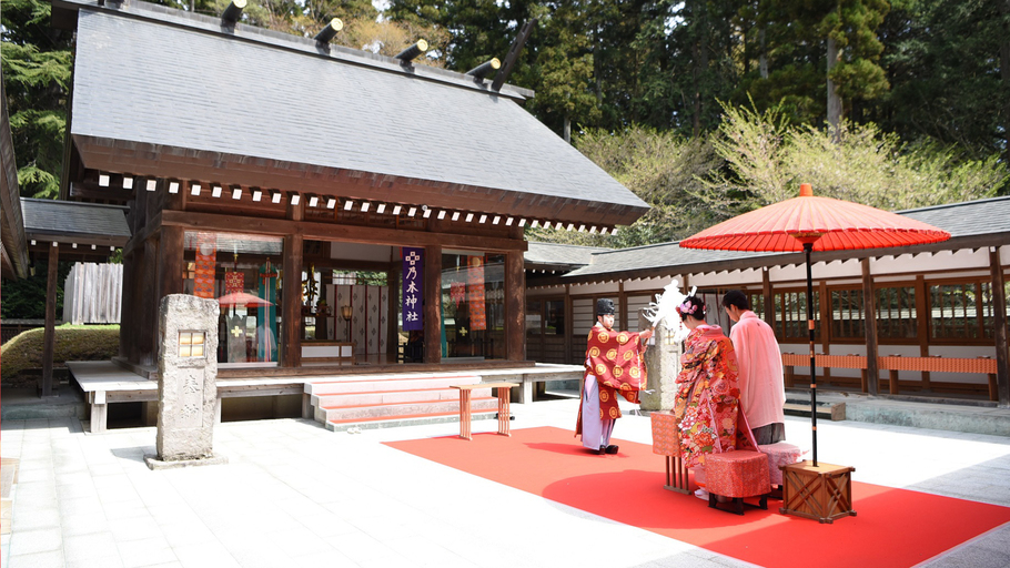 乃木神社でとりおこなう古き良き日本の伝統的な挙式「神前式」