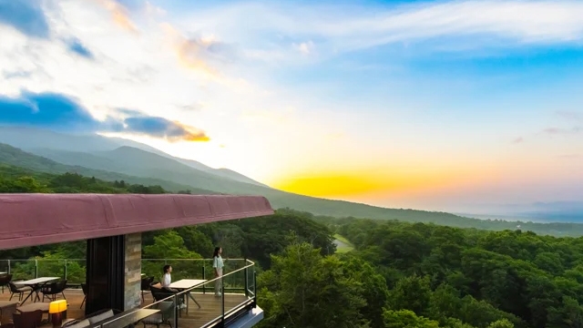 おかげさまで60周年NEW OPEN「テラス＆ダイニング岩手山」で食す四季の岩手ビュッフェプラン