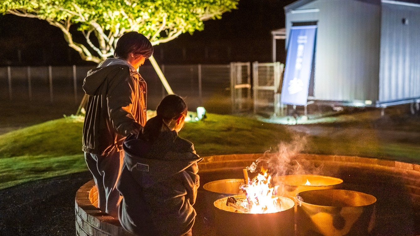 【グランピングプラン】ご当地鍋料理！松阪牛すき焼きを囲む♪貸切トレーラーハウス｜1泊2食・ペット不可