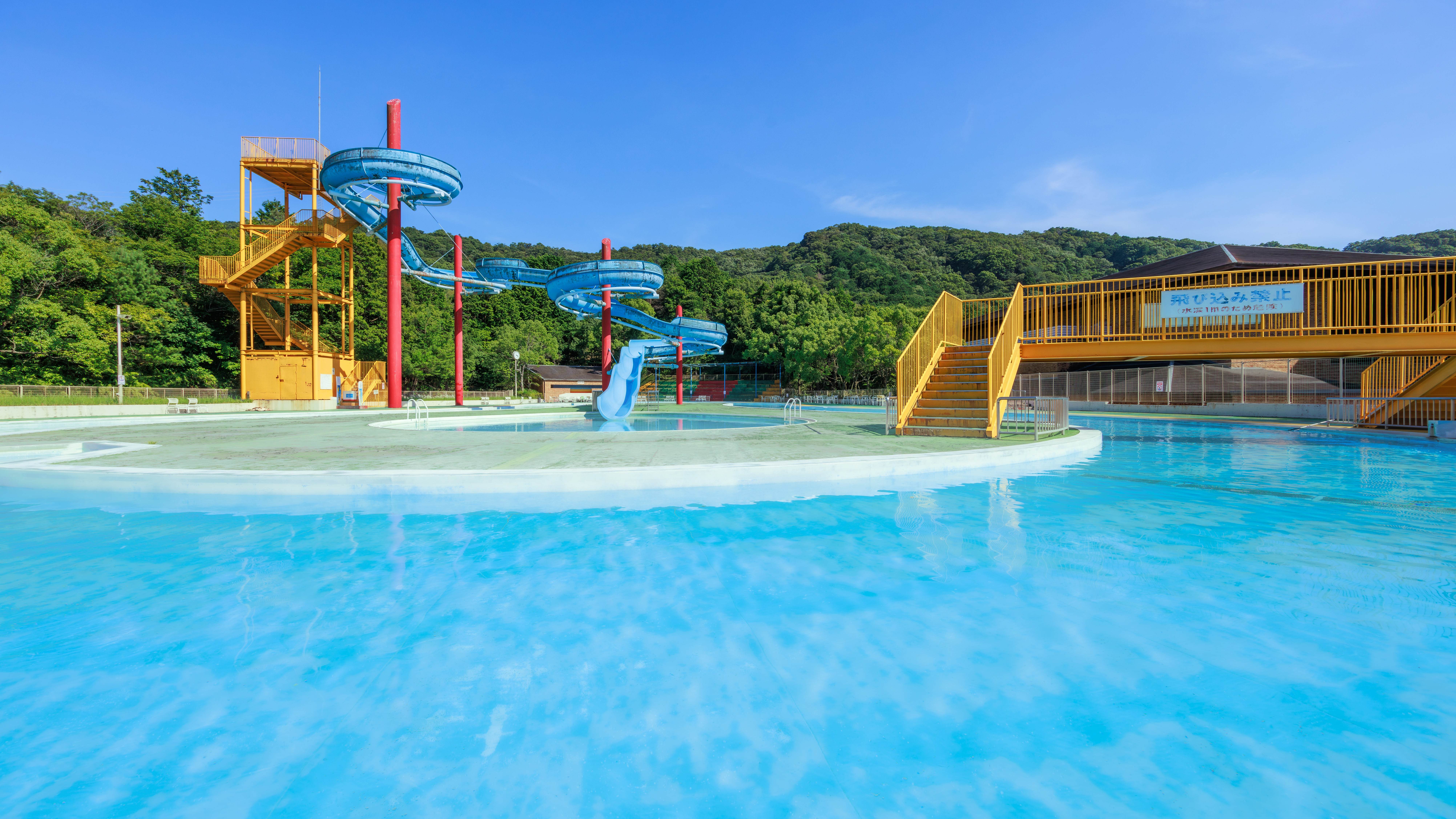2025年夏季限定屋外プール