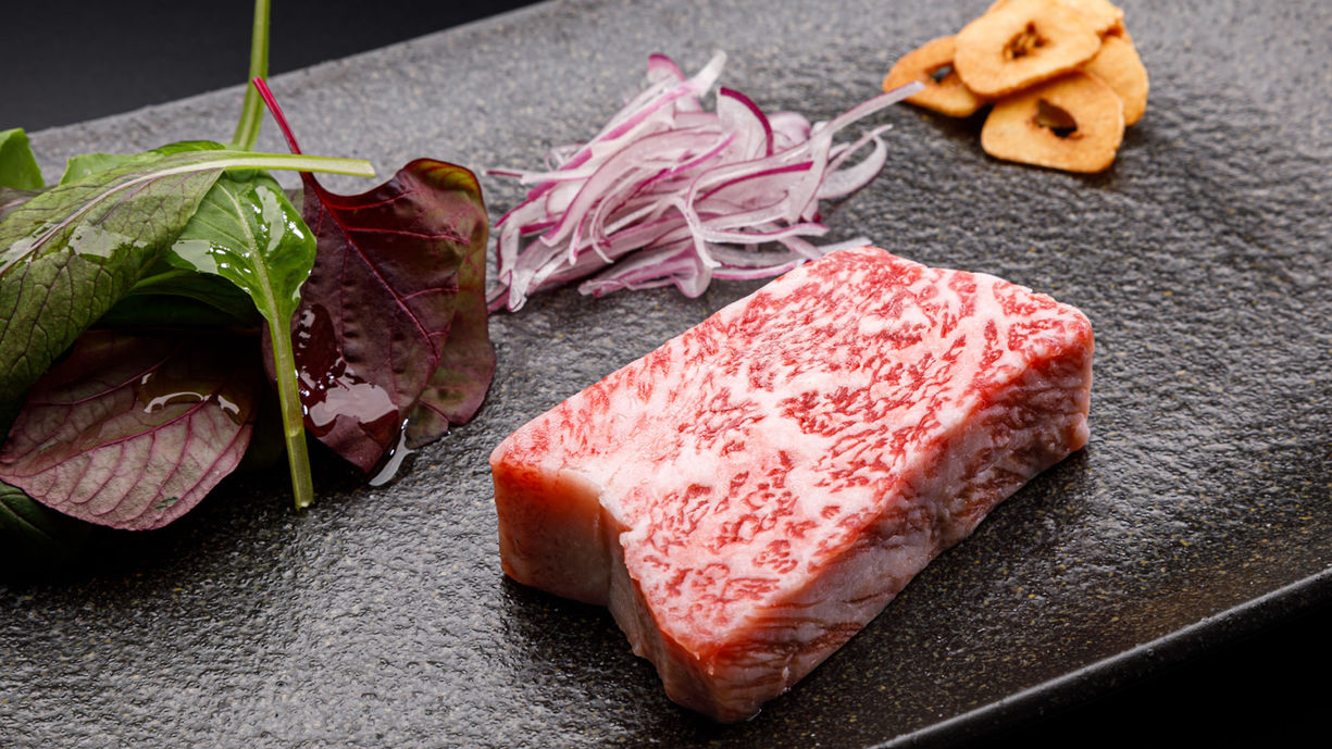 【鉄板焼】シェフの技と旬の食材を「視・聴・味」で愉しむ＜太陽＞コース／夕朝食付