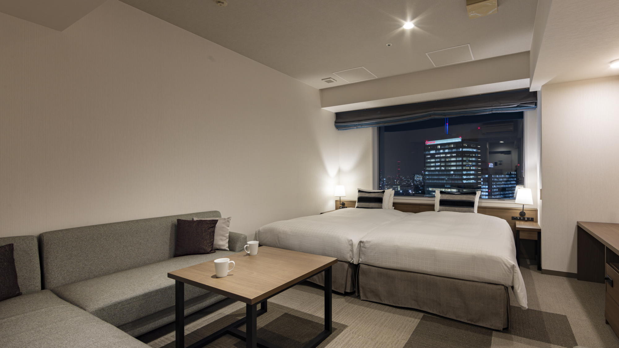 プレミアツイン