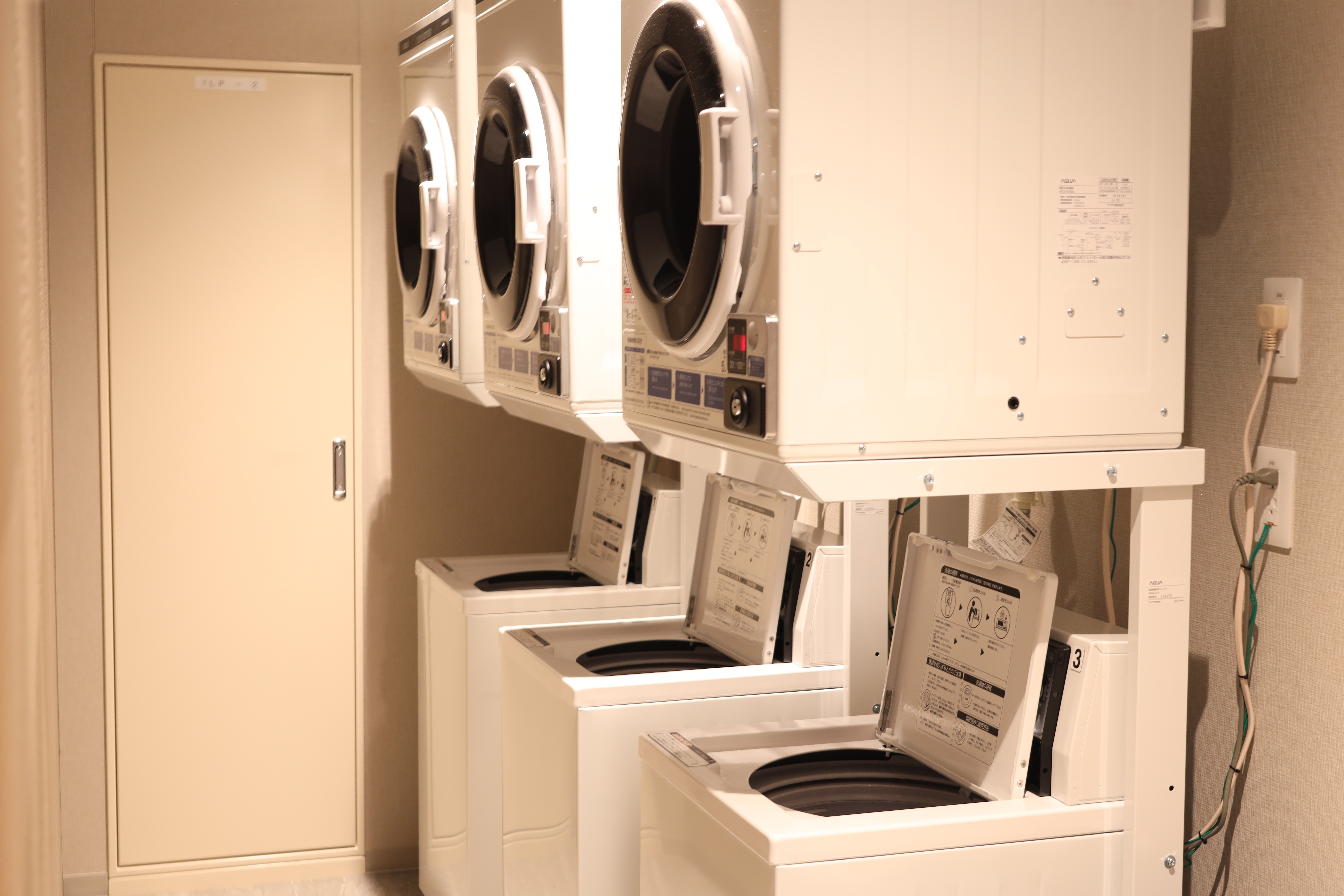 ◆１F◆コインランドリー(洗濯・乾燥) ※洗剤はフロントにて販売