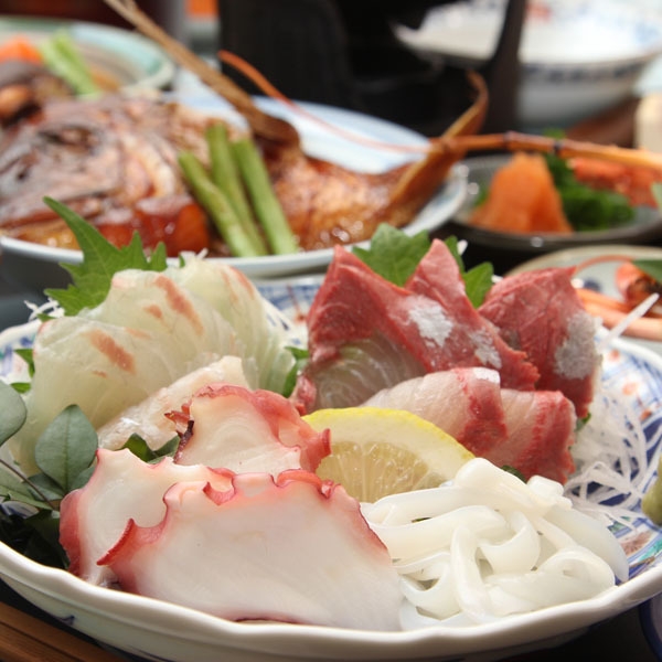 新鮮地魚満載+ヘルシー豚しゃぶ♪   最大20時までドリンクフリー（Alc.含む）