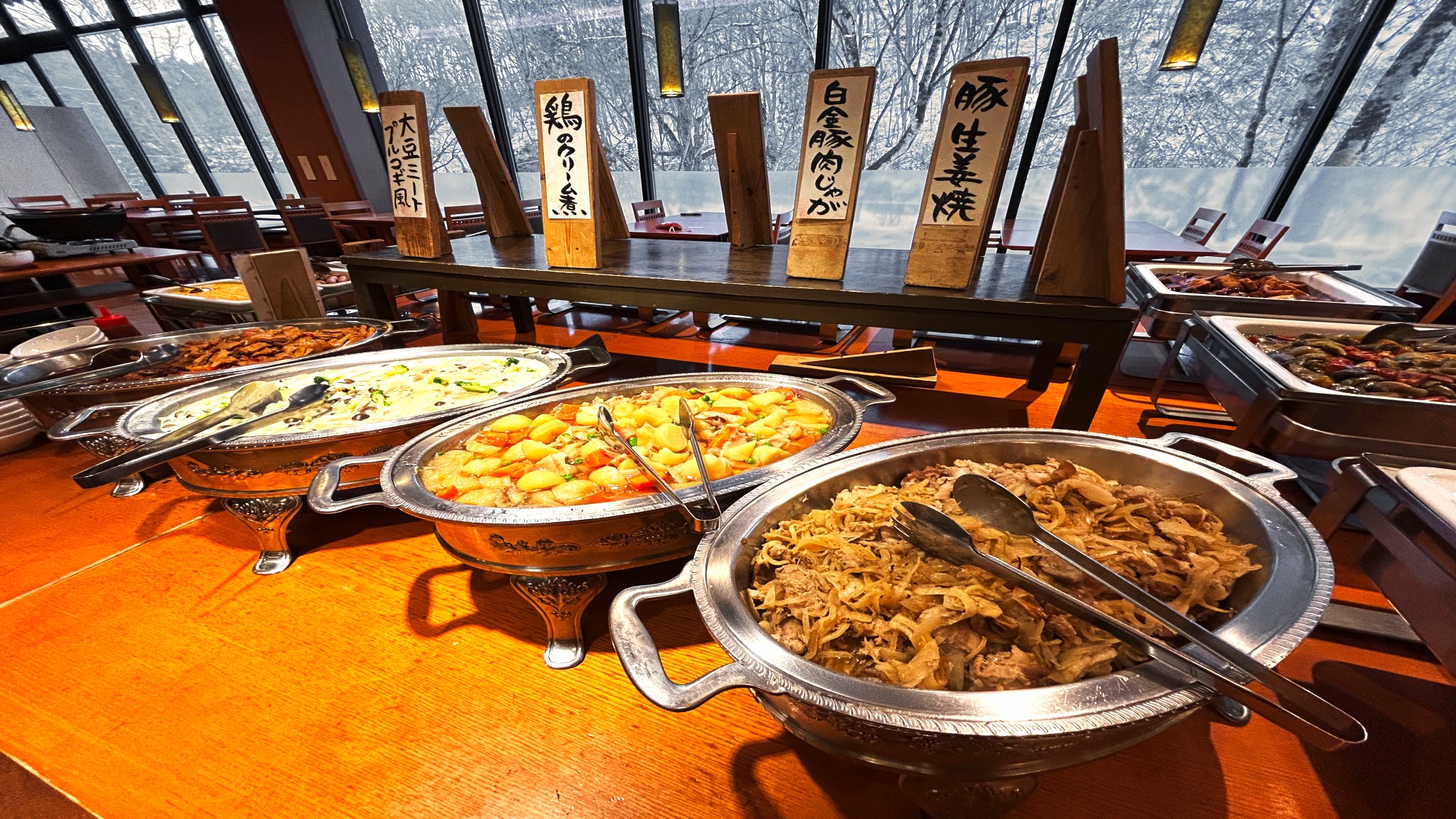 朝食総菜コーナー