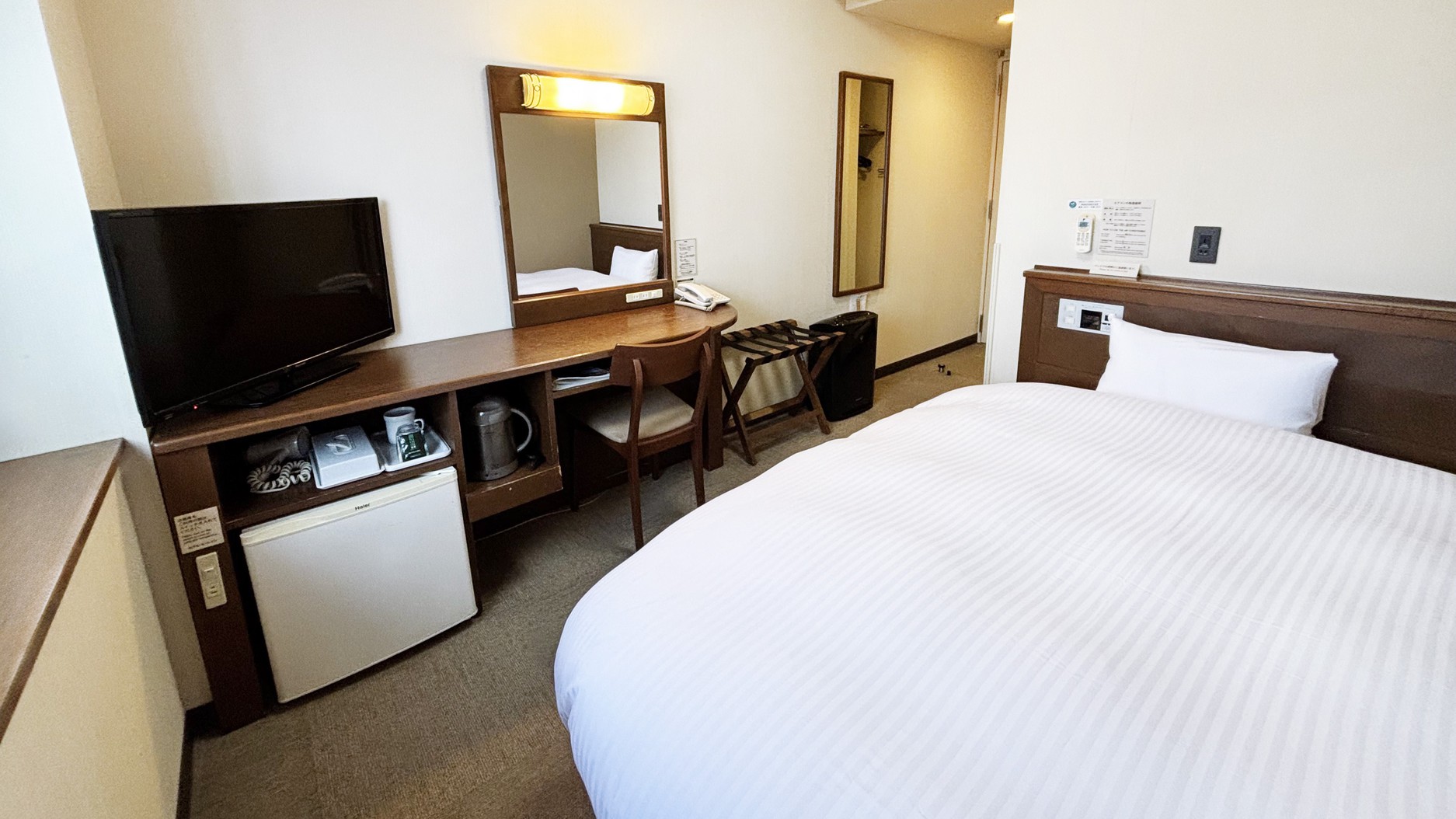 禁煙シングルルーム◆ベッド幅140cm/Wi-Fi完備