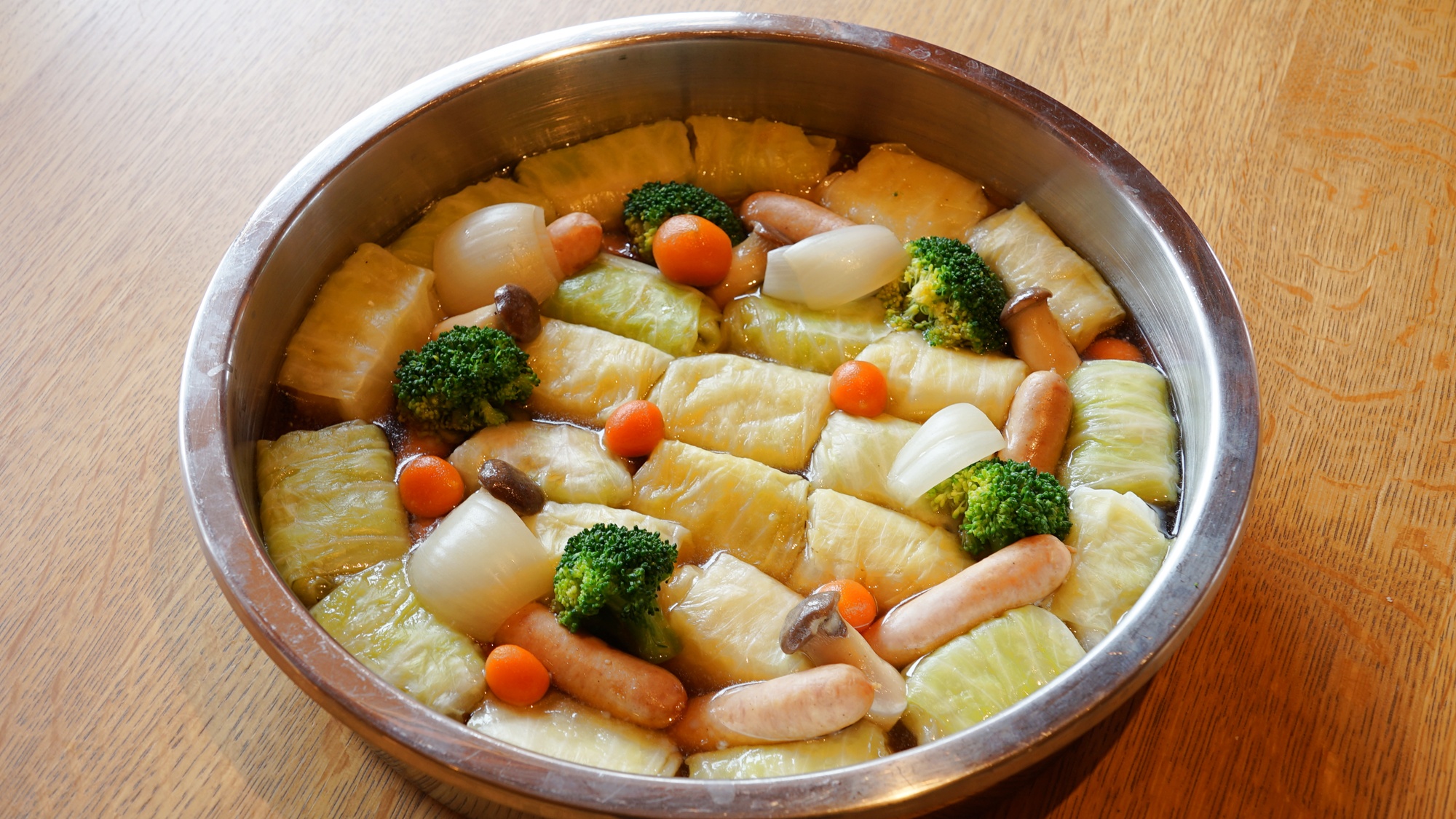 *【ご朝食】3月から5月までは春の味覚が勢ぞろい！春キャベツの甘みが引き立つロールキャベツ