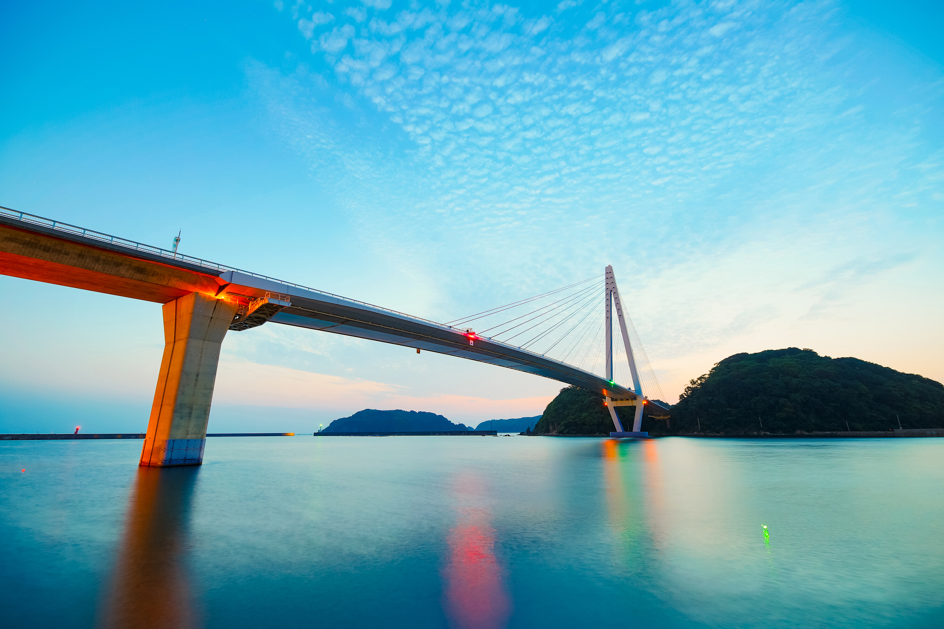 【浜田マリン大橋】　写真提供：公益社団法人島根県観光連盟