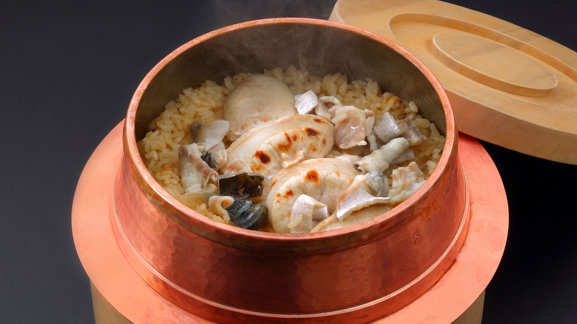 冬の特撰極プラン『庄内北前蟹、天童牛和の奏と天童荘伝統の味鰻の蒲焼き』