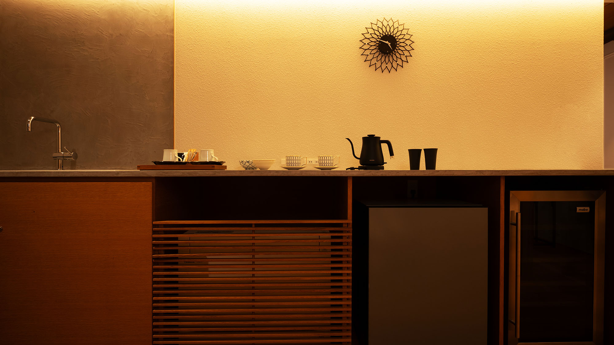 【東亭-プラチナスイート】ダイニングスペース