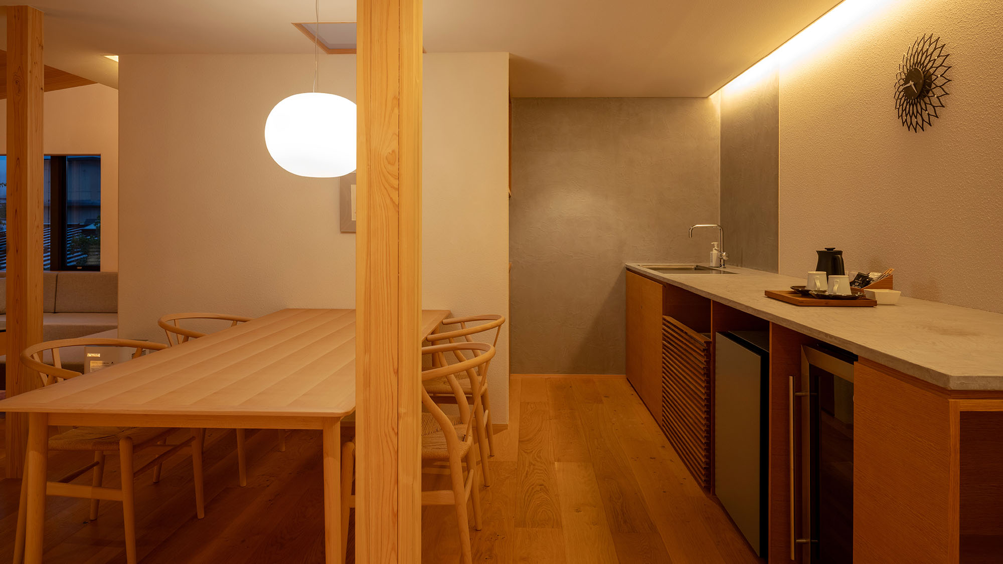 【東亭-プラチナスイート】ダイニングスペース