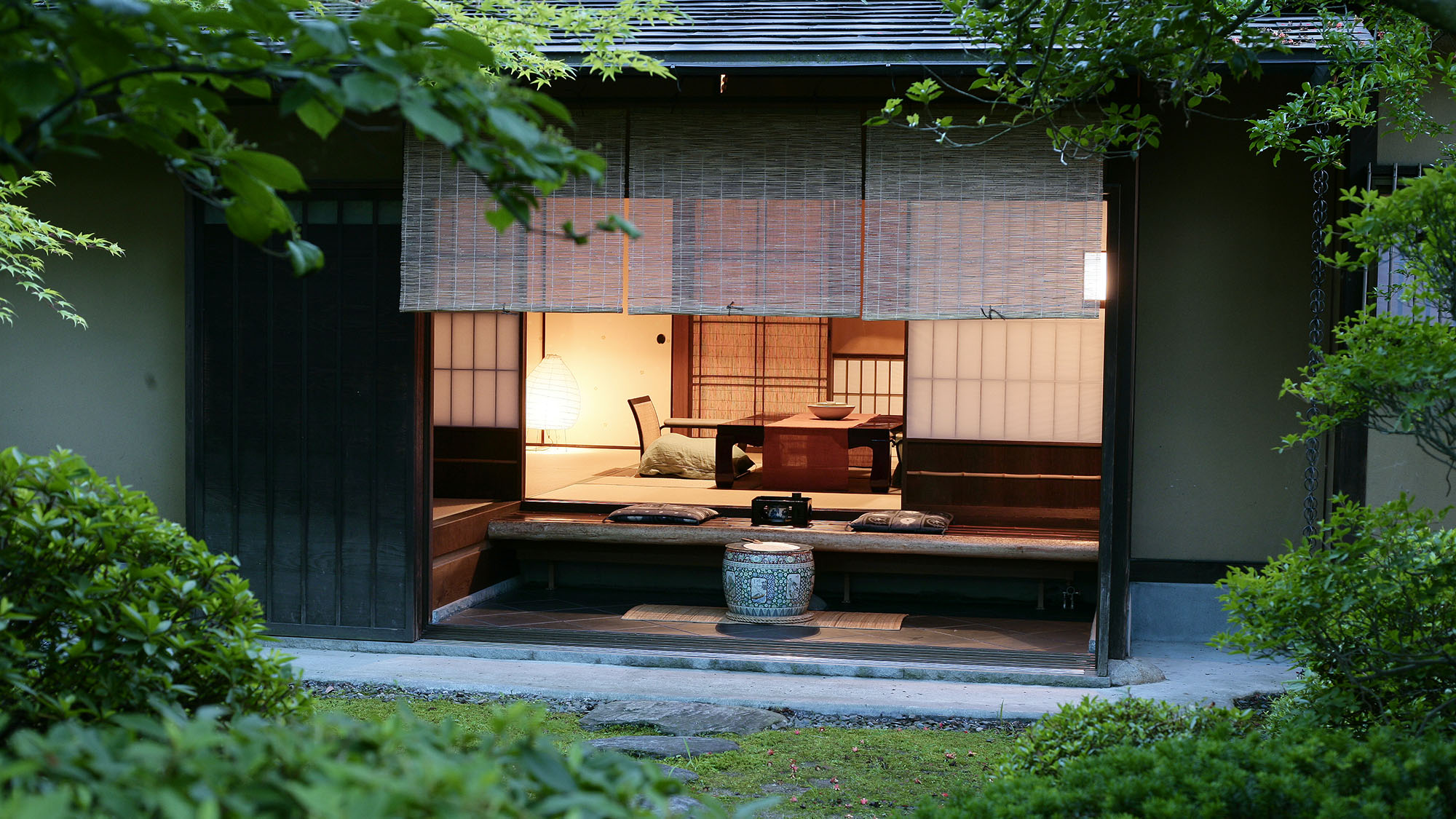 離れ「離塵境」　主室＋次の間＋縁側＋蔵王石温泉露天風呂