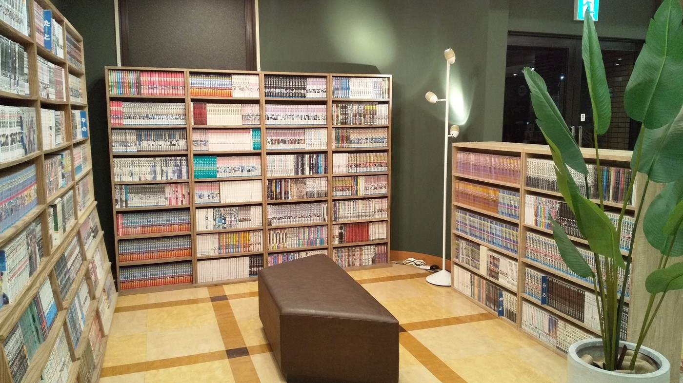 (清掃1日おき)連泊プラン(無料簡易パンサービス付き）(コミック5200冊読み放題！)