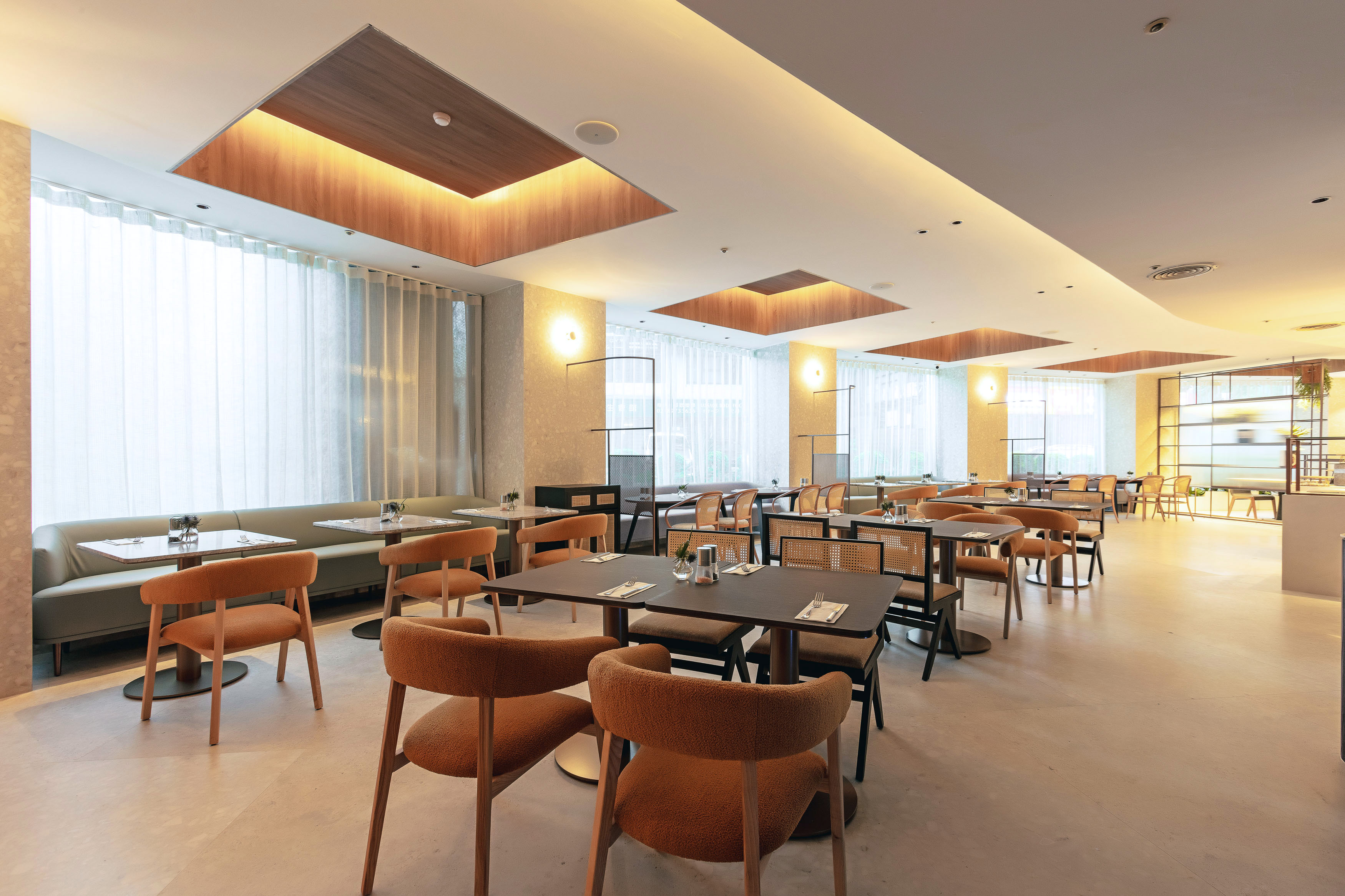 レストラン【板石】