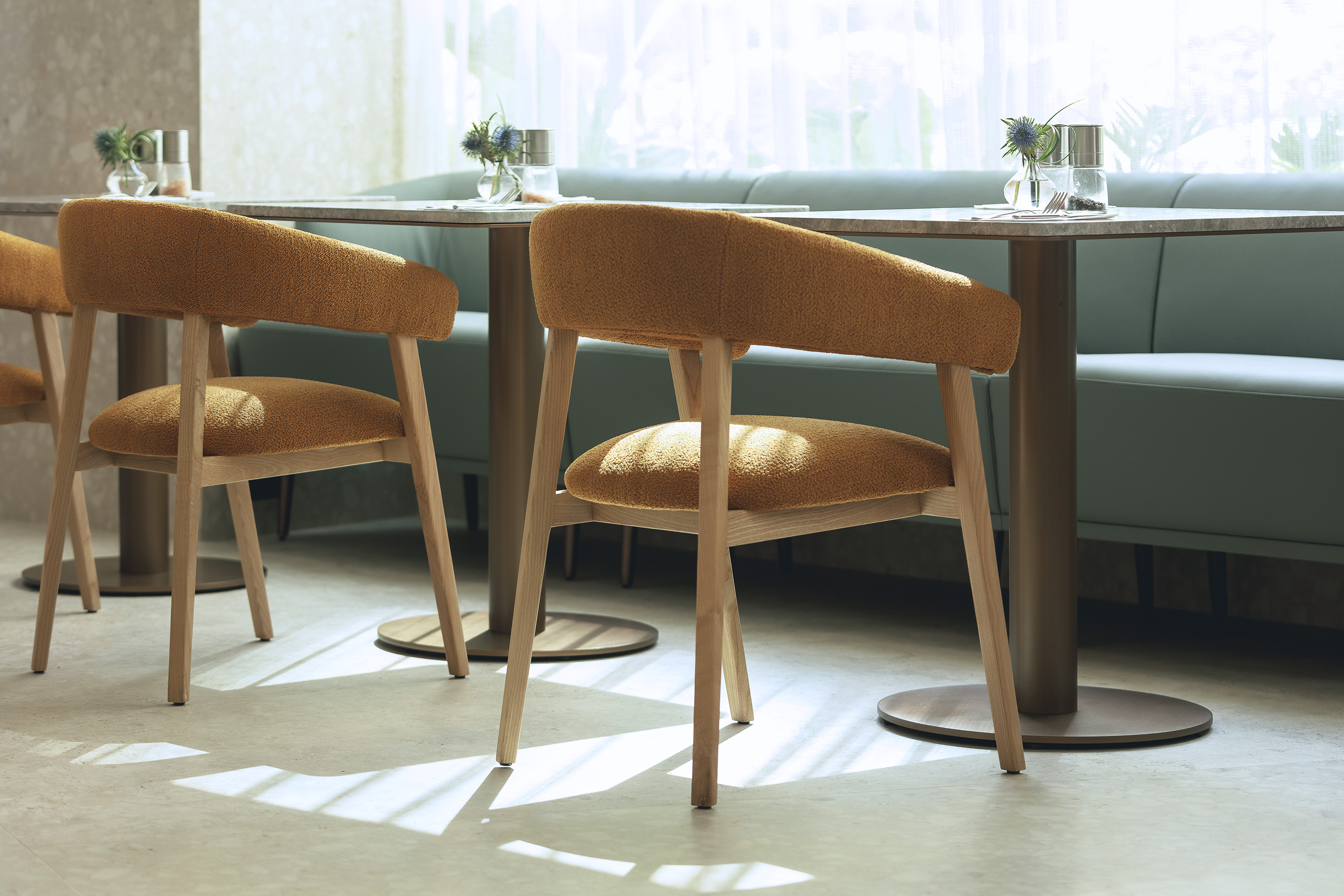 レストラン【板石】