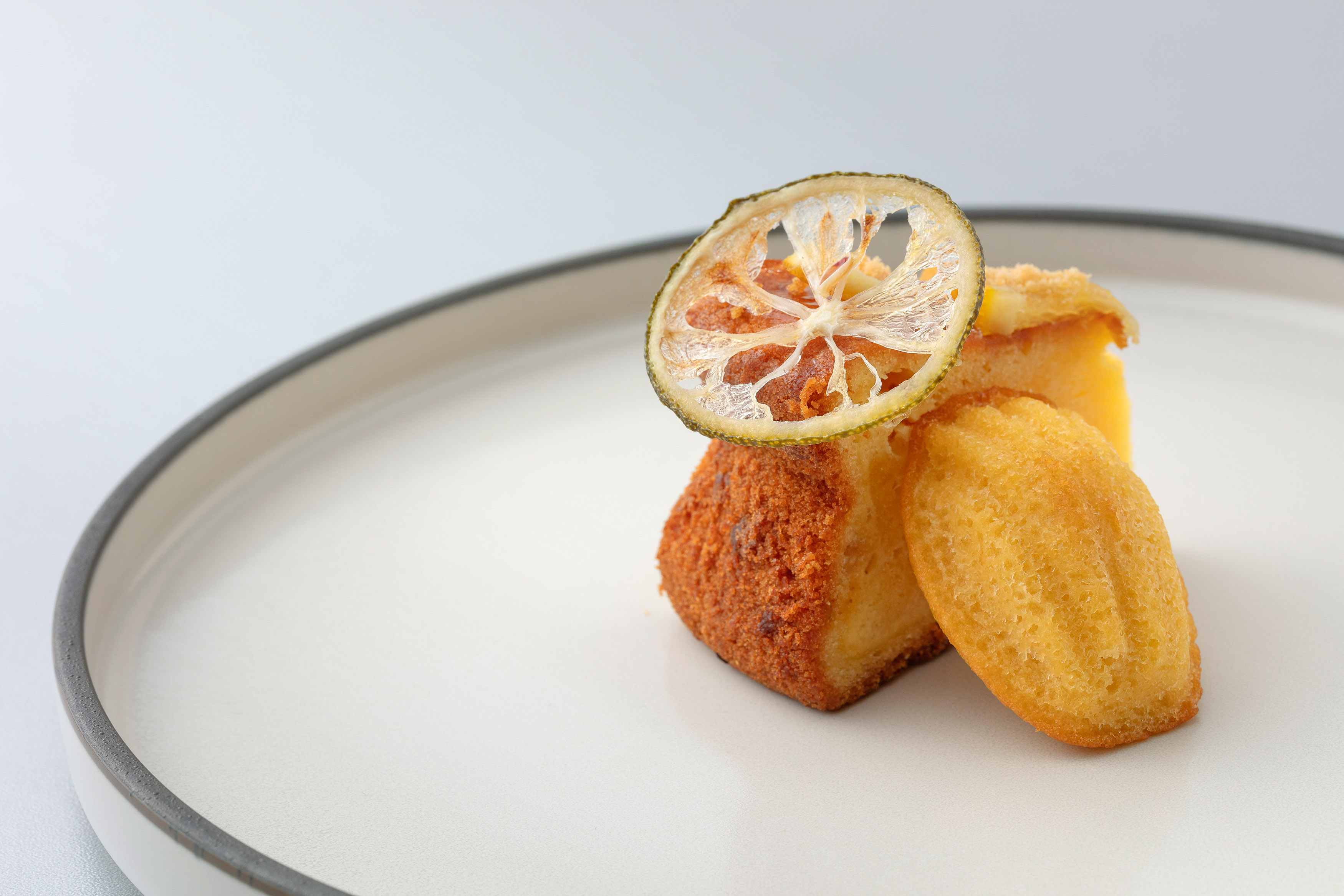 レストラン【板石】