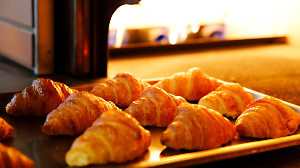 【8月限定セール★30日前までの早期割引プラン！】〜早めがおトクな2週間〜アドバンスセーバー／朝食付