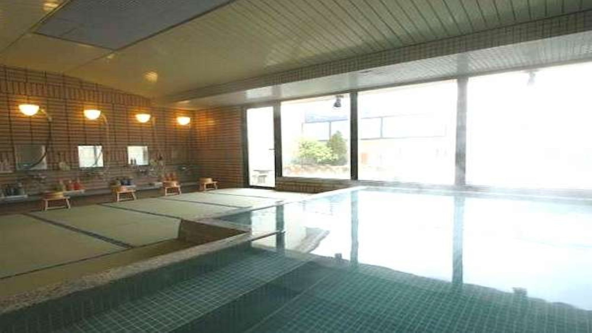 【部屋食×１泊朝食付プラン】手軽に泊まって温泉を満喫♪翌朝はしっかり朝食を食べて元気に出発！