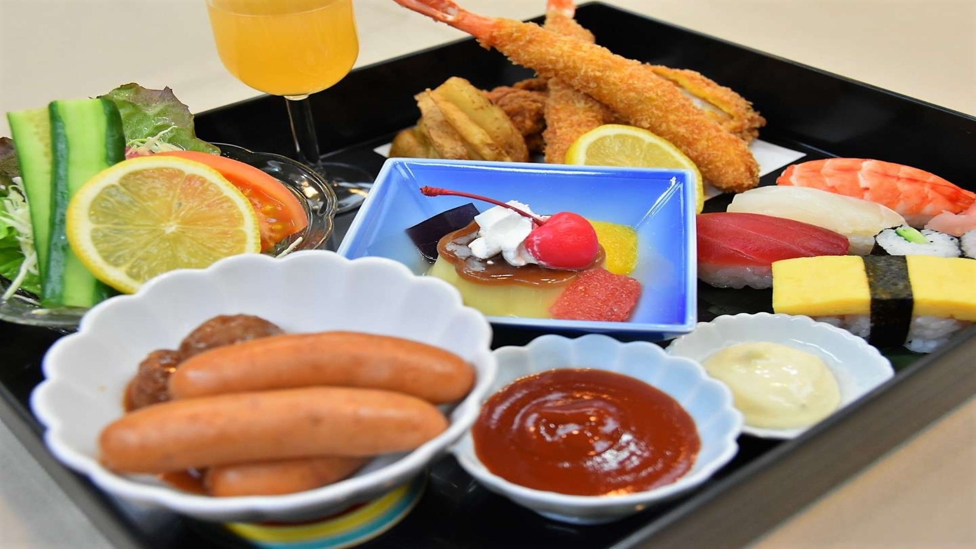 【 ファミリープラン 】4大特典付！夕朝食共に部屋食で安心♪小学生半額＆添い寝幼児無料で家族旅行応援
