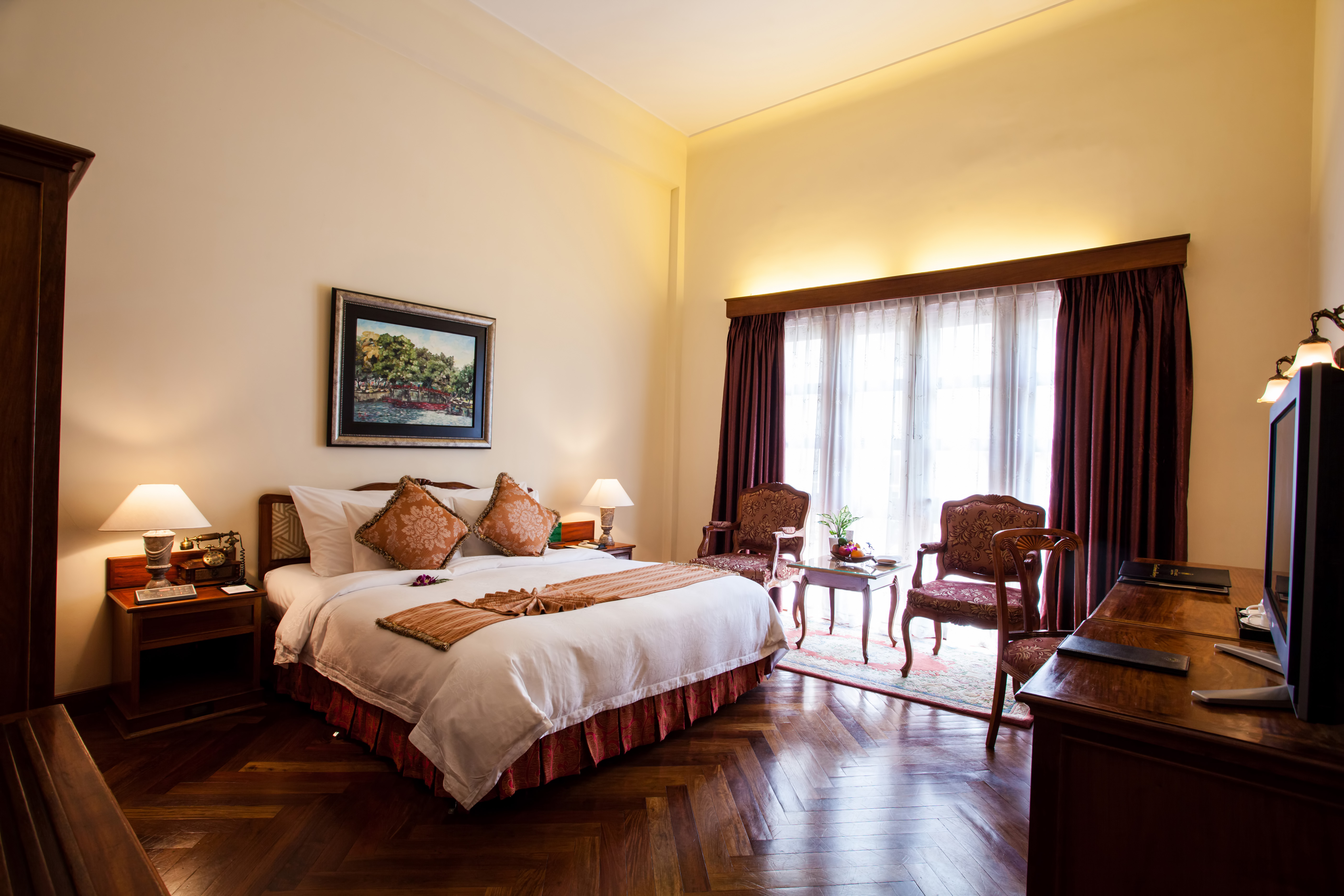 センチュリーデラックス プールビュー