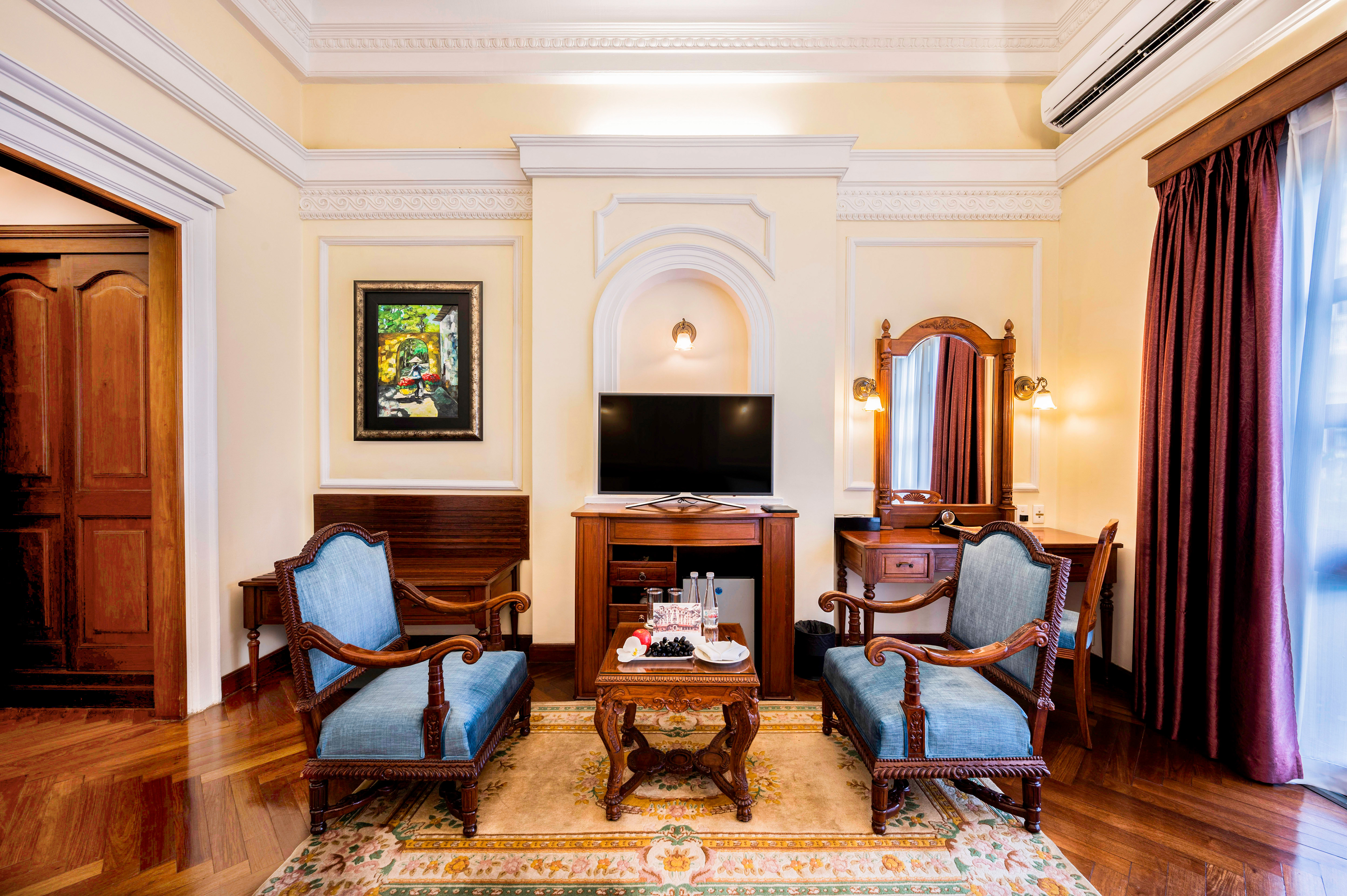 センチュリーデラックス プールビュー