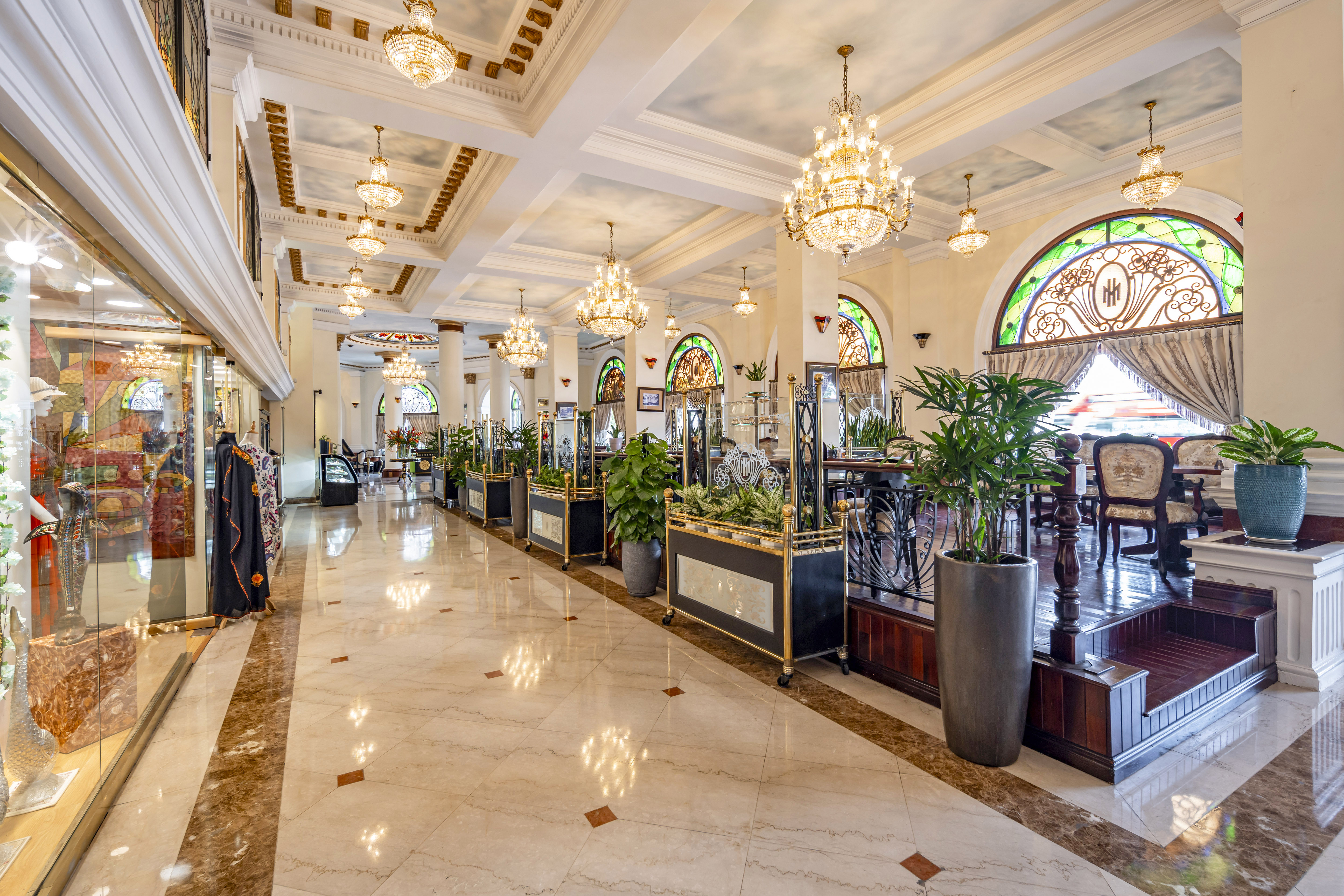 カティーナ ラウンジ