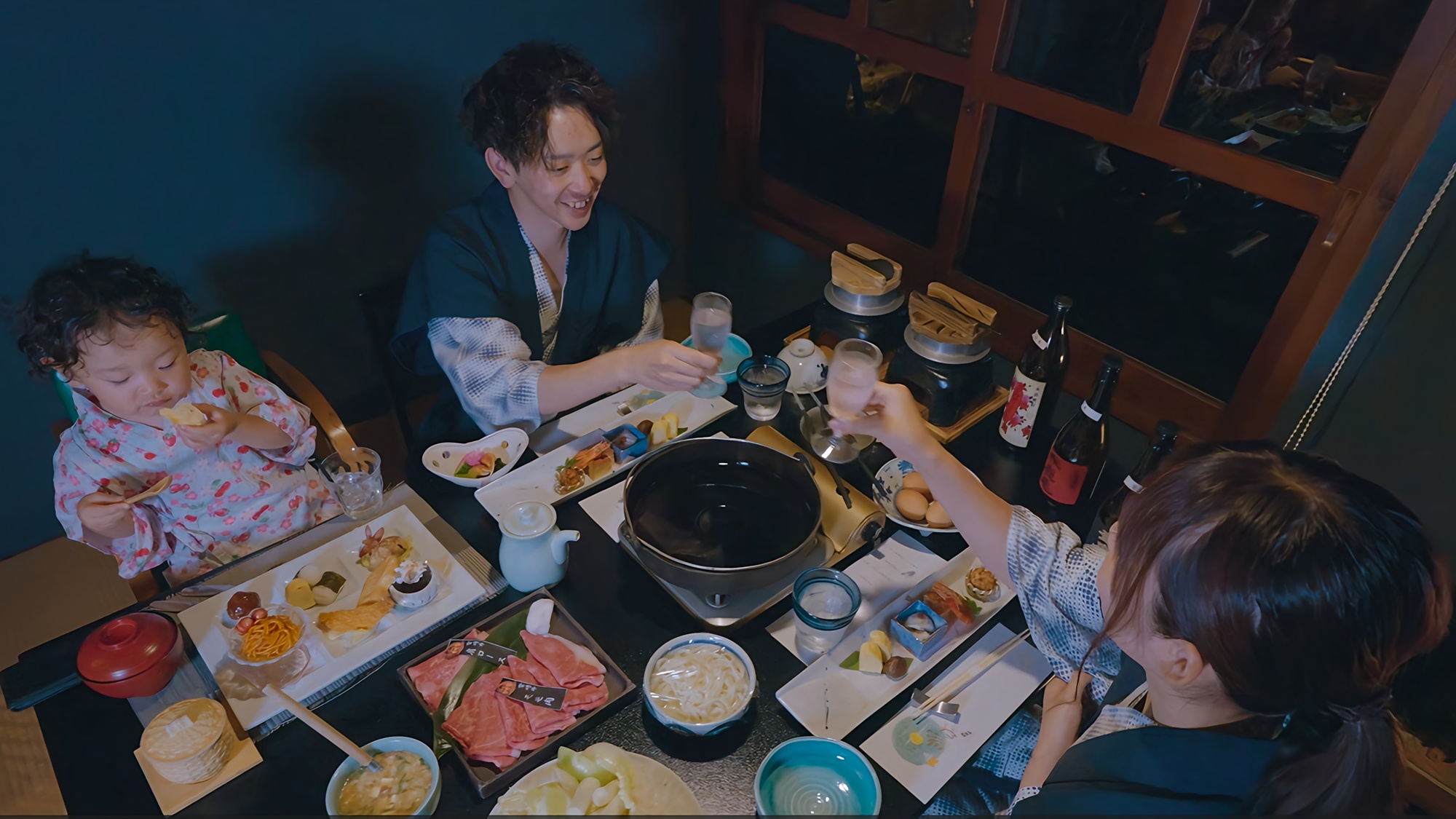 大切な人と囲む、贅沢な地元の味わい。 　－ 霧島の恵みが彩る、心に残る団らん。