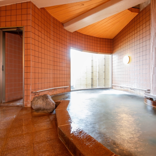 伊根の海・空とひとつになる至福の湯浴み・・・PH8.38の自家堀天然温泉「大浴場」