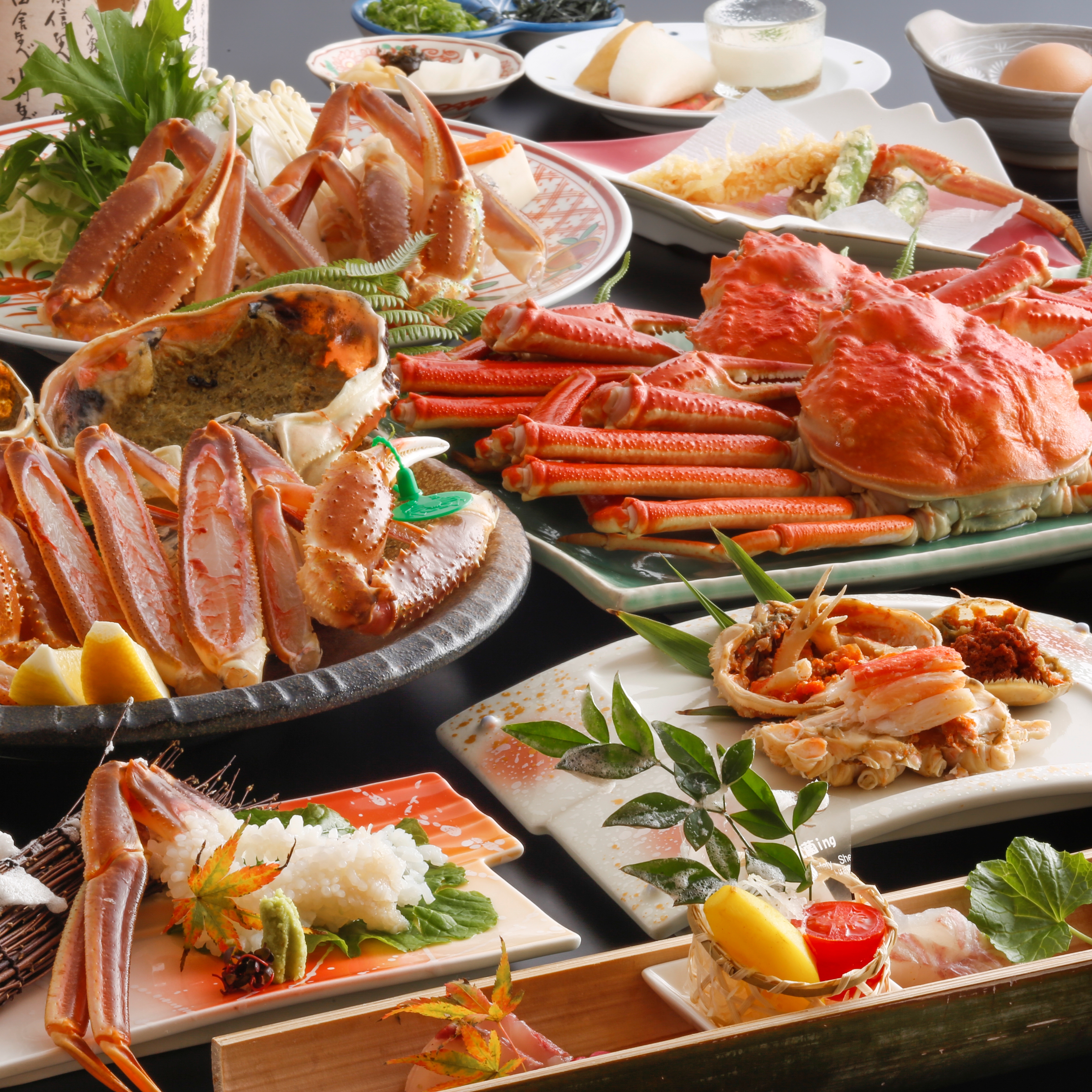 活蟹会席料理の一例（漁模様により日毎に料理内容は変わります）