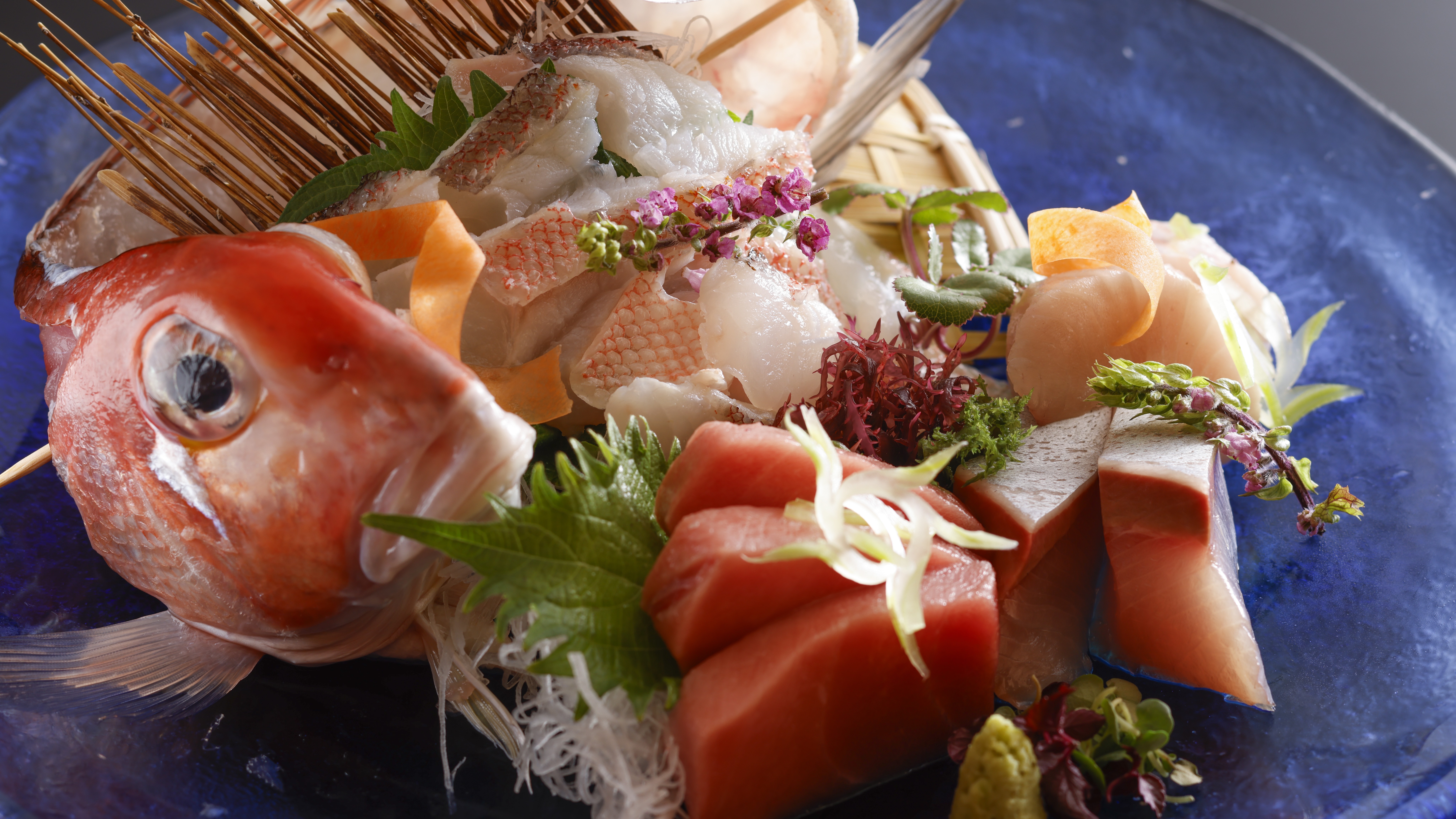 地魚のお造り盛合せ