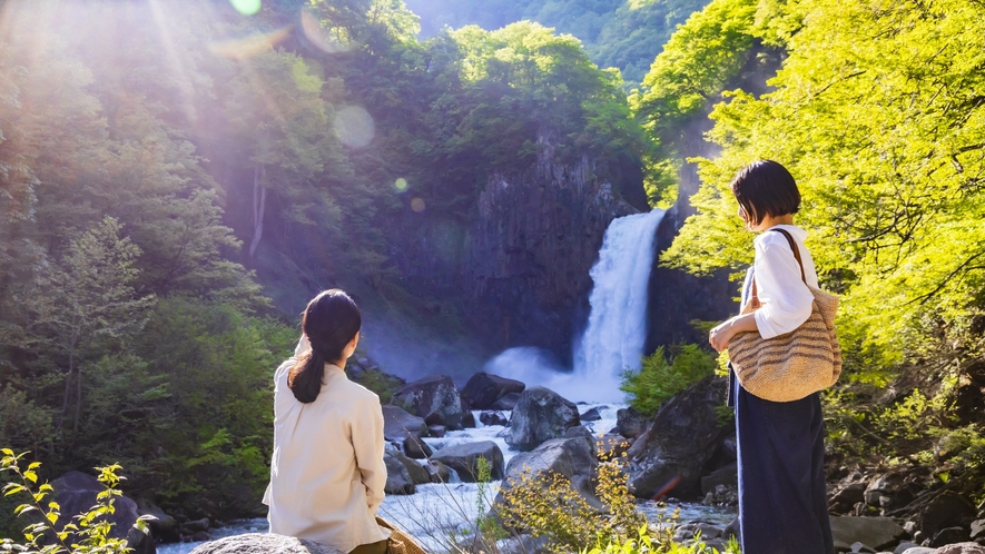 日本の滝百選苗名滝