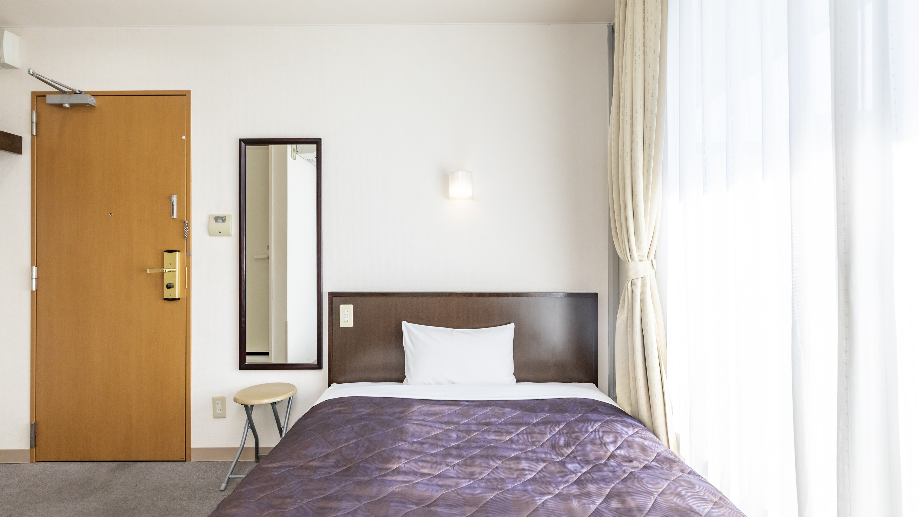 ワイドシングルルーム