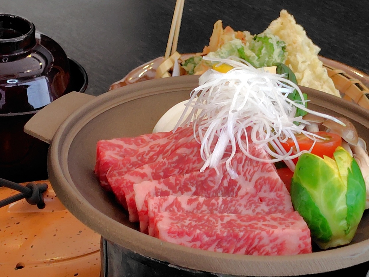 【茨城県ブランド牛】常陸牛と旬野菜の陶板焼きプラン♪
