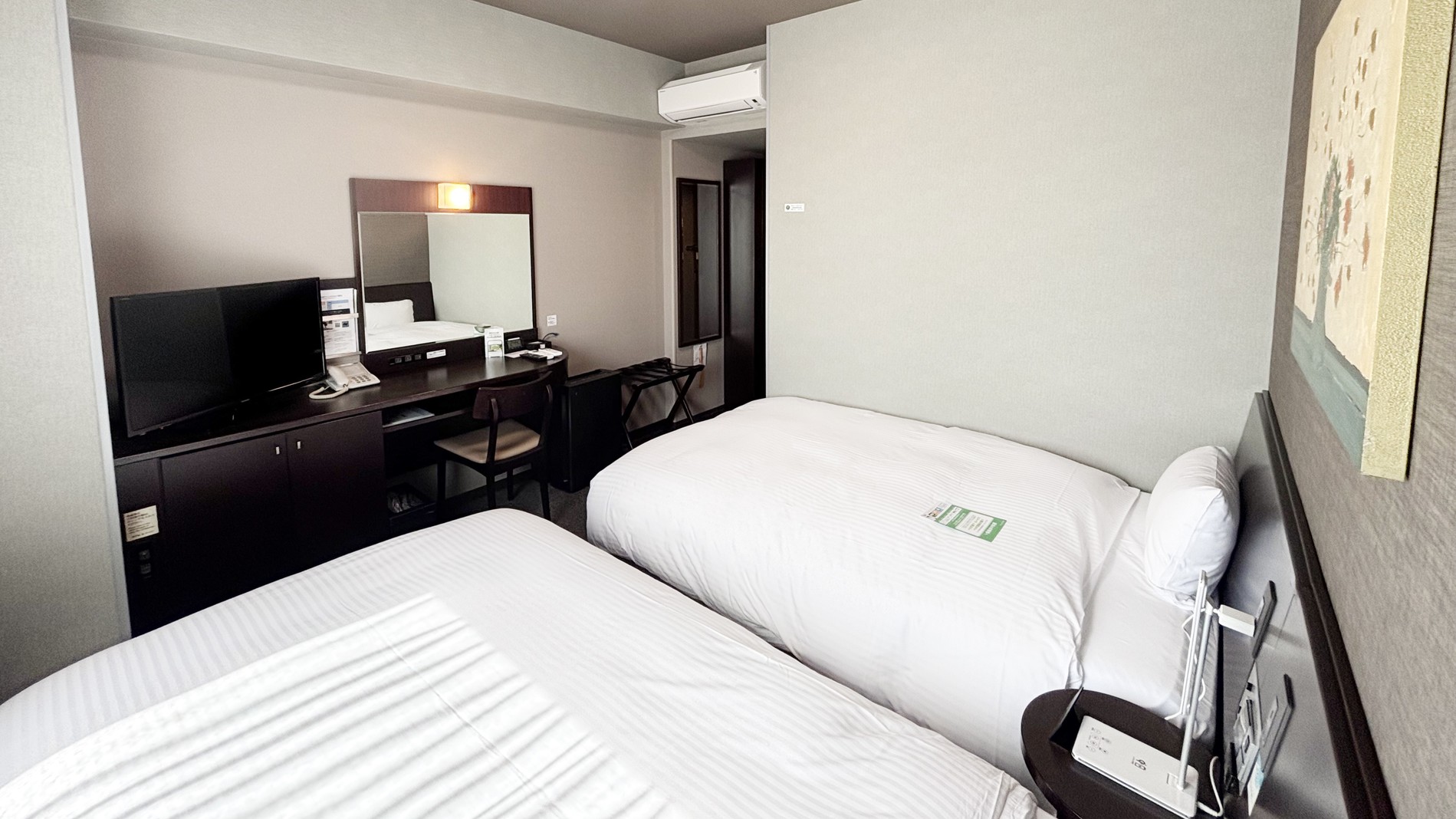 ◆スタンダードツインルーム◆BS･WOWOW視聴可能◆ベッド幅115×196(cm)