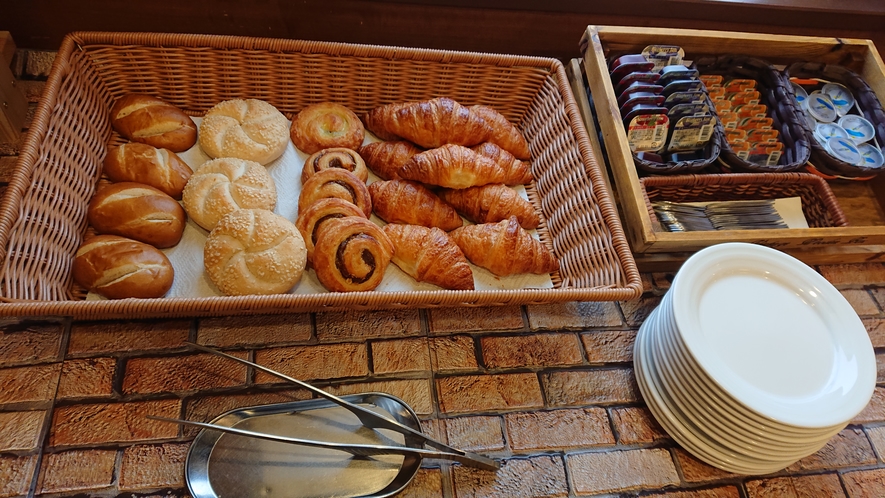 ◆焼きたてパン