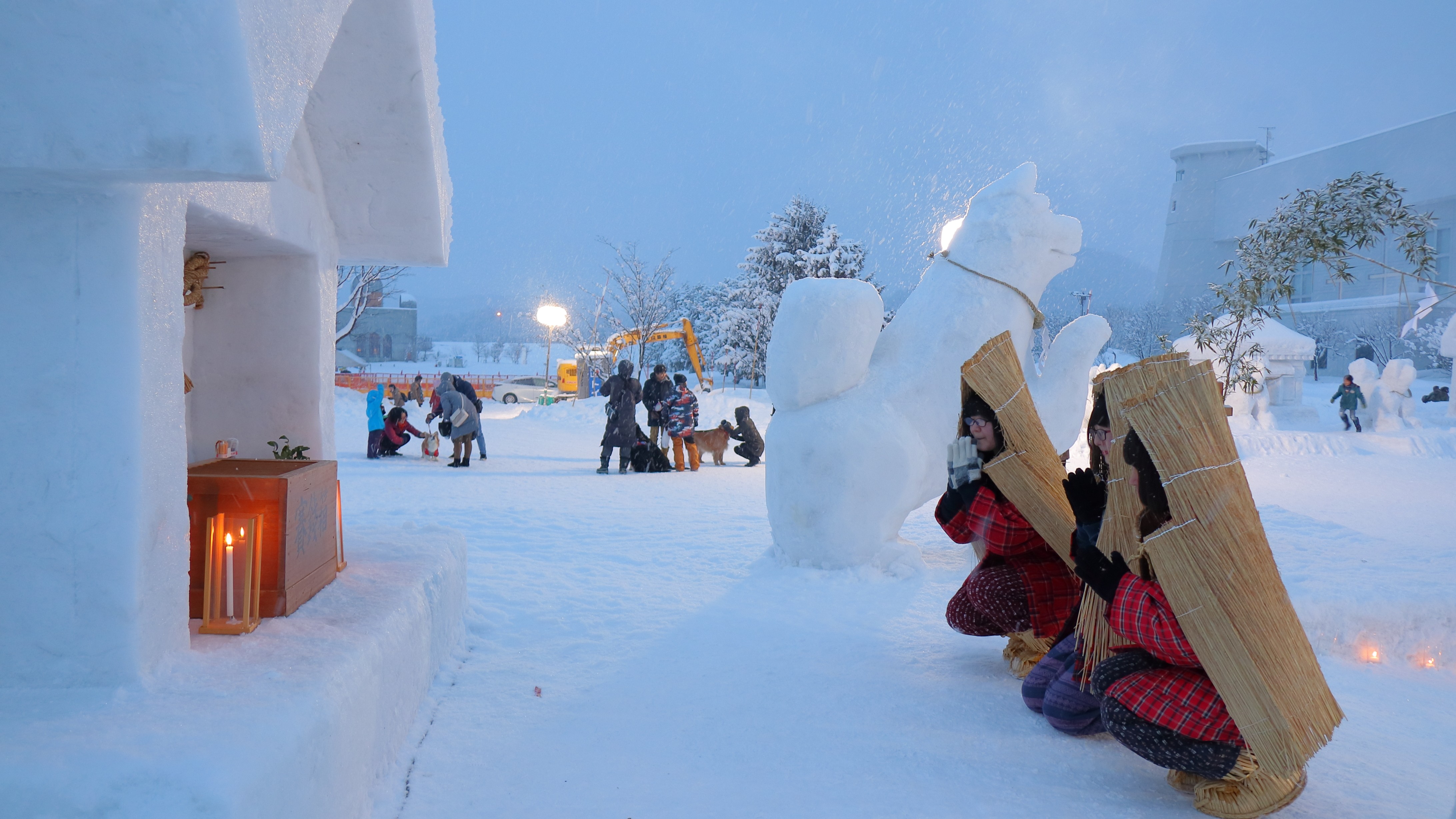 犬っこまつり。お祭り期間に合わせ、近隣の酒蔵も開放される為、日本酒もお楽しみいただけます。