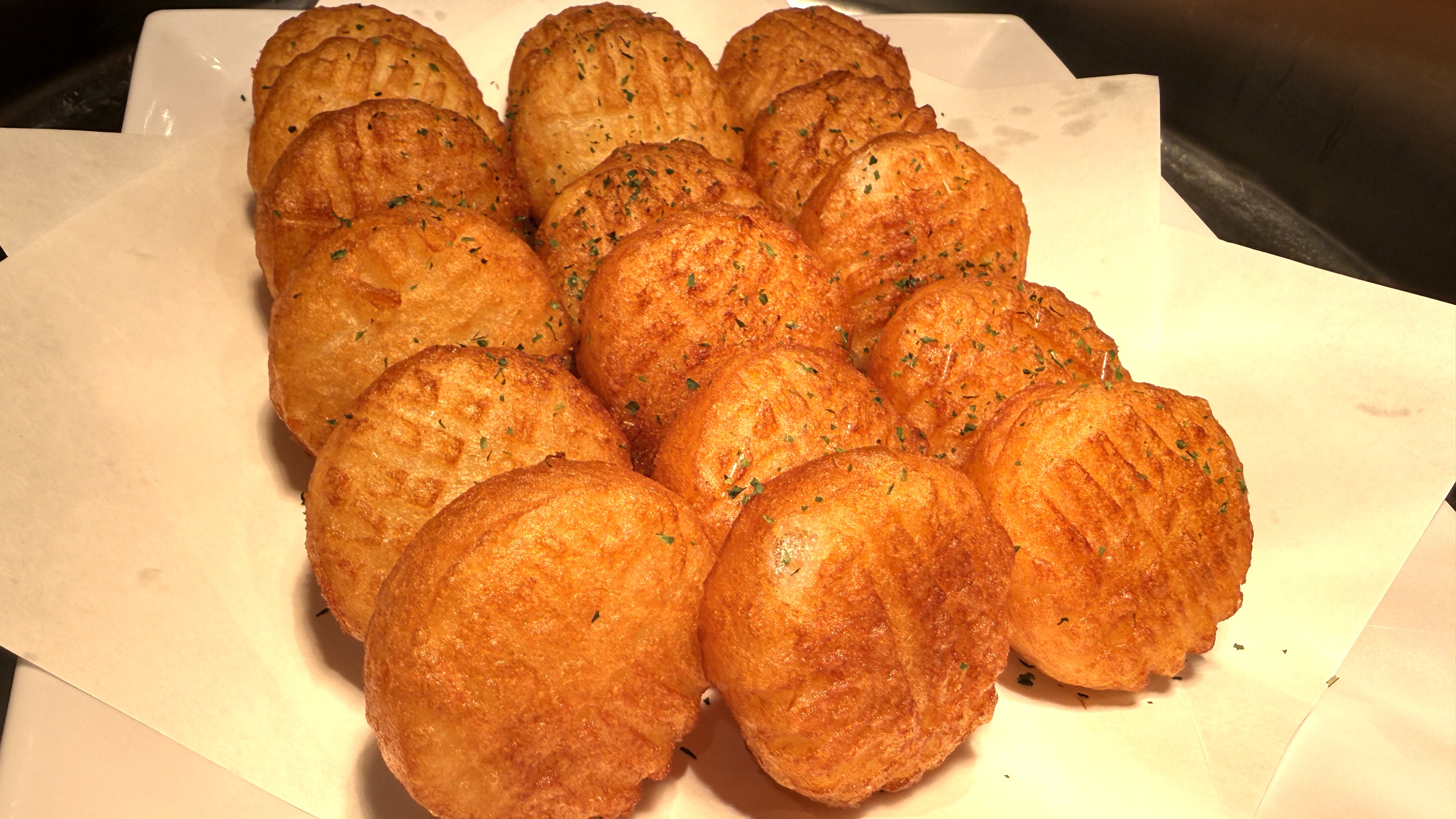 【ポテトもち】朝食バイキング　揚げたてをご用意しております。