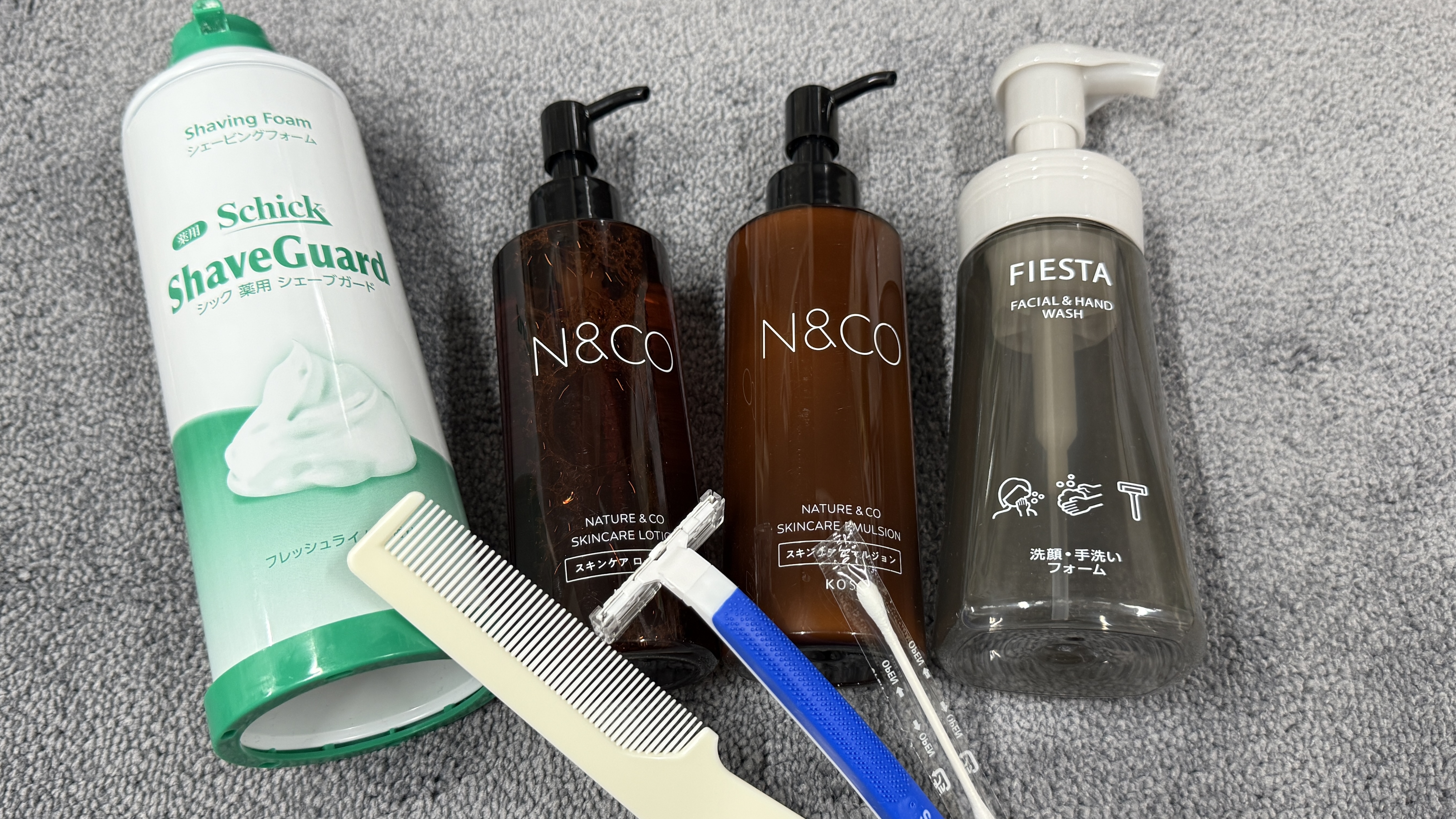 男性用大浴場【シェービングフォーム・洗顔/ハンドソープ・化粧水・乳液・コーム・カミソリ・綿棒】