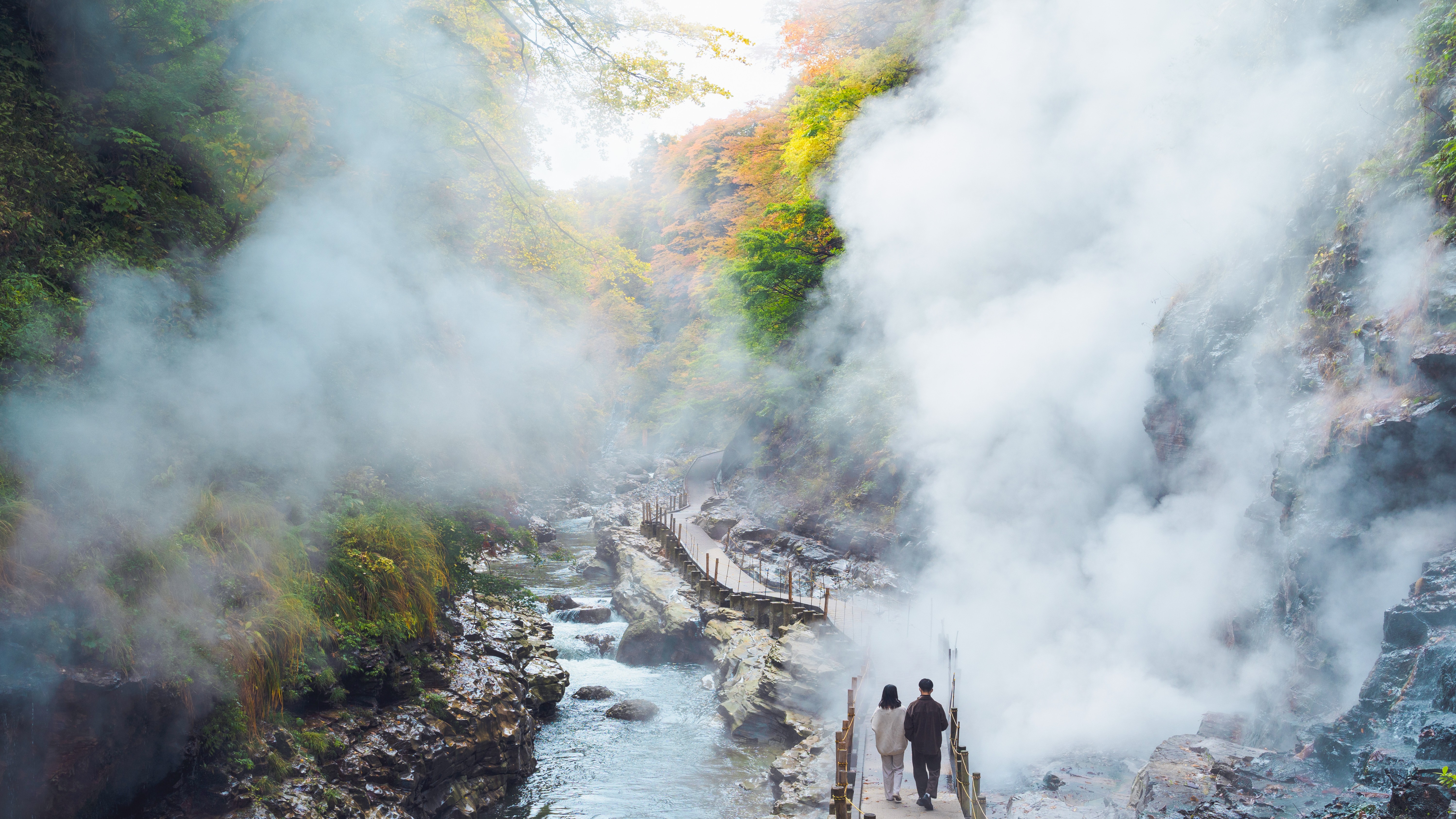 温泉地、景勝地として有名な小安狭