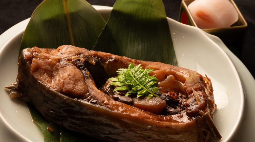 【昭和の文豪が愉しんだ夕餉を再現】鯉料理・馬刺し・公魚の揚げ物など懐かしの味覚◇夕朝食付◇個室食事処