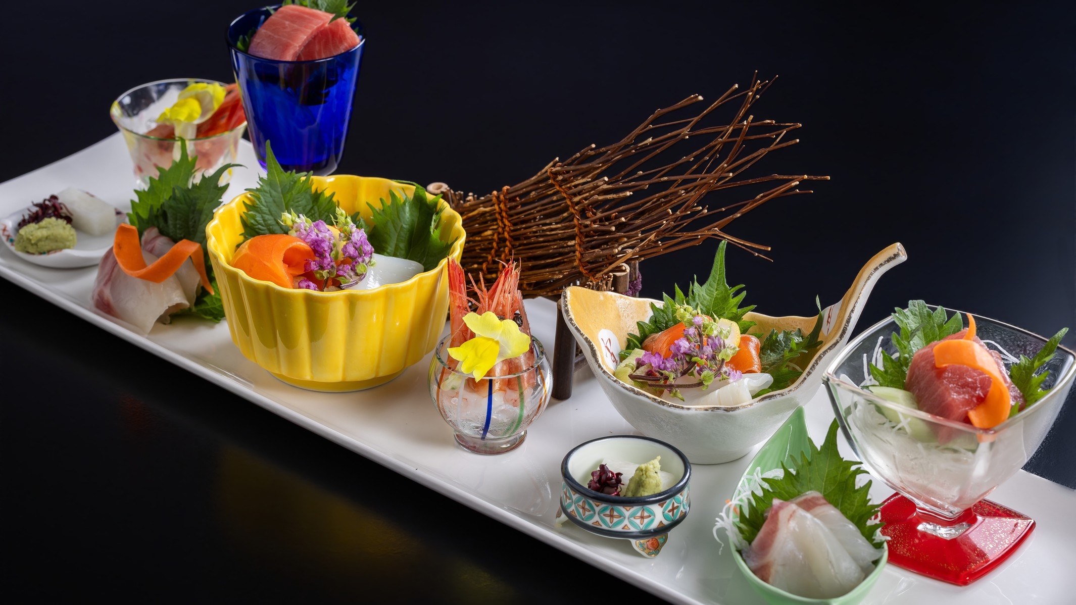 【美味少量会席】選び抜かれし旬を味わう　＜夕朝食付＞【個室食事処】
