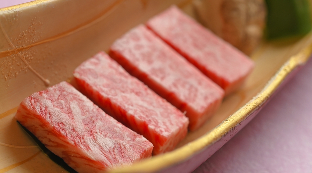 【美味少量会席】選び抜かれし旬を味わう　＜夕朝食付＞