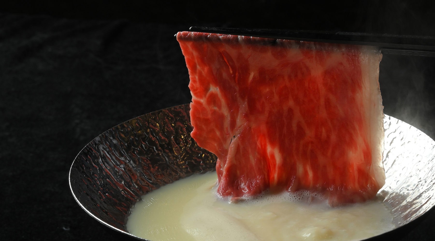 『黒毛和牛の豆乳しゃぶ』当旅館の定番メインディッシュです♪