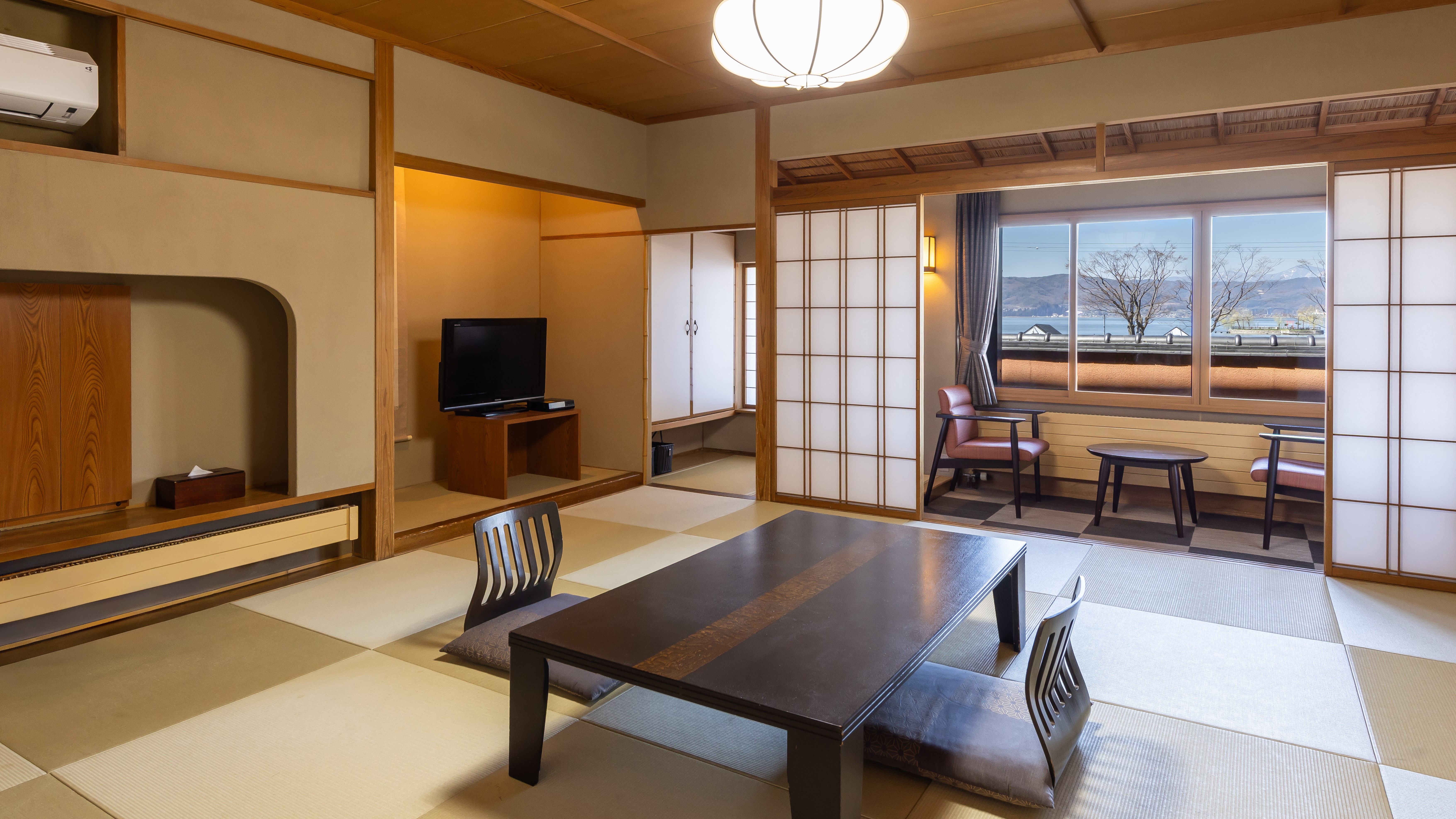 湖側本館客室・低層階＜2-3階＞