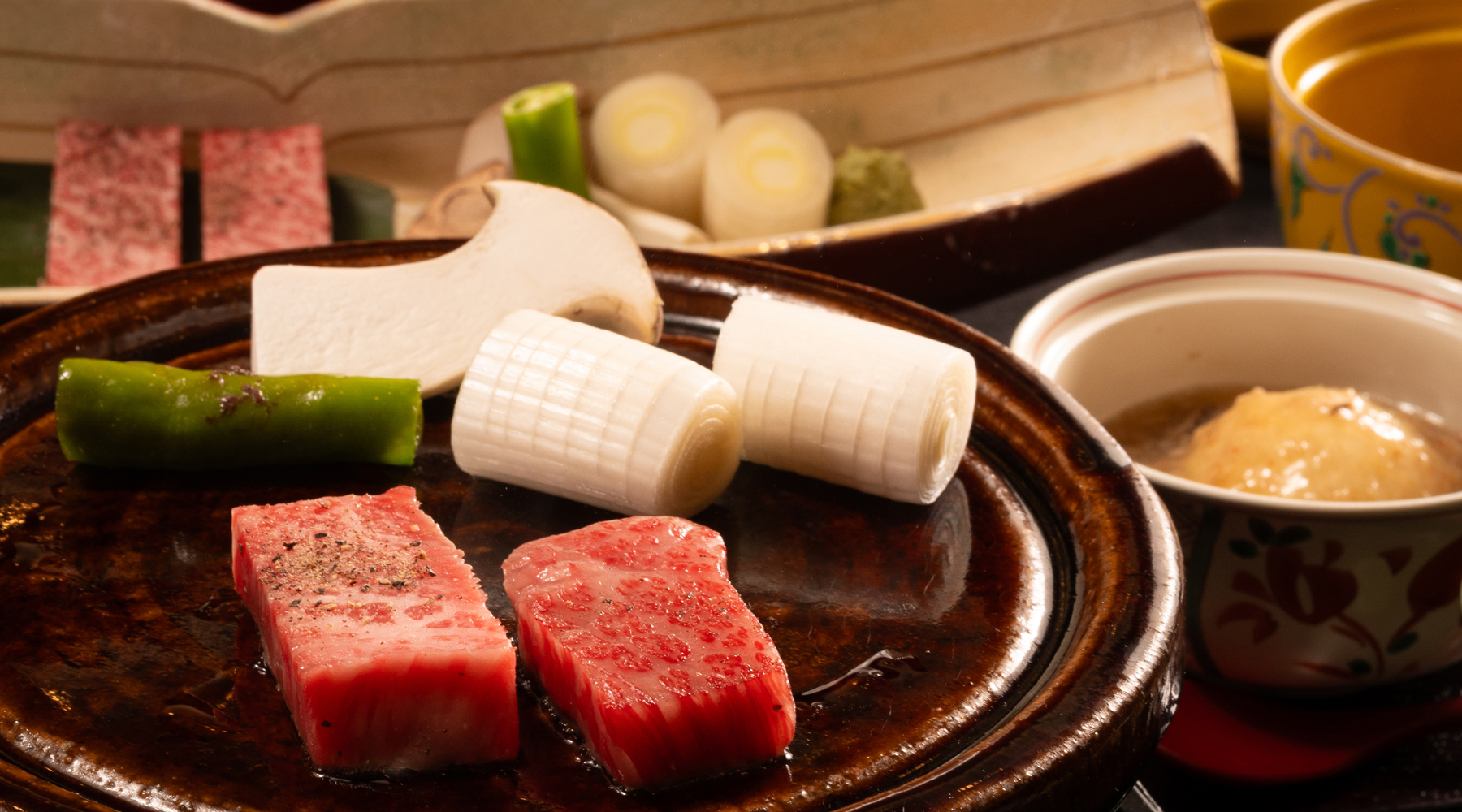 これぞ定番。信州プレミアム牛の味わいを最大限に引き出す陶板焼きコース